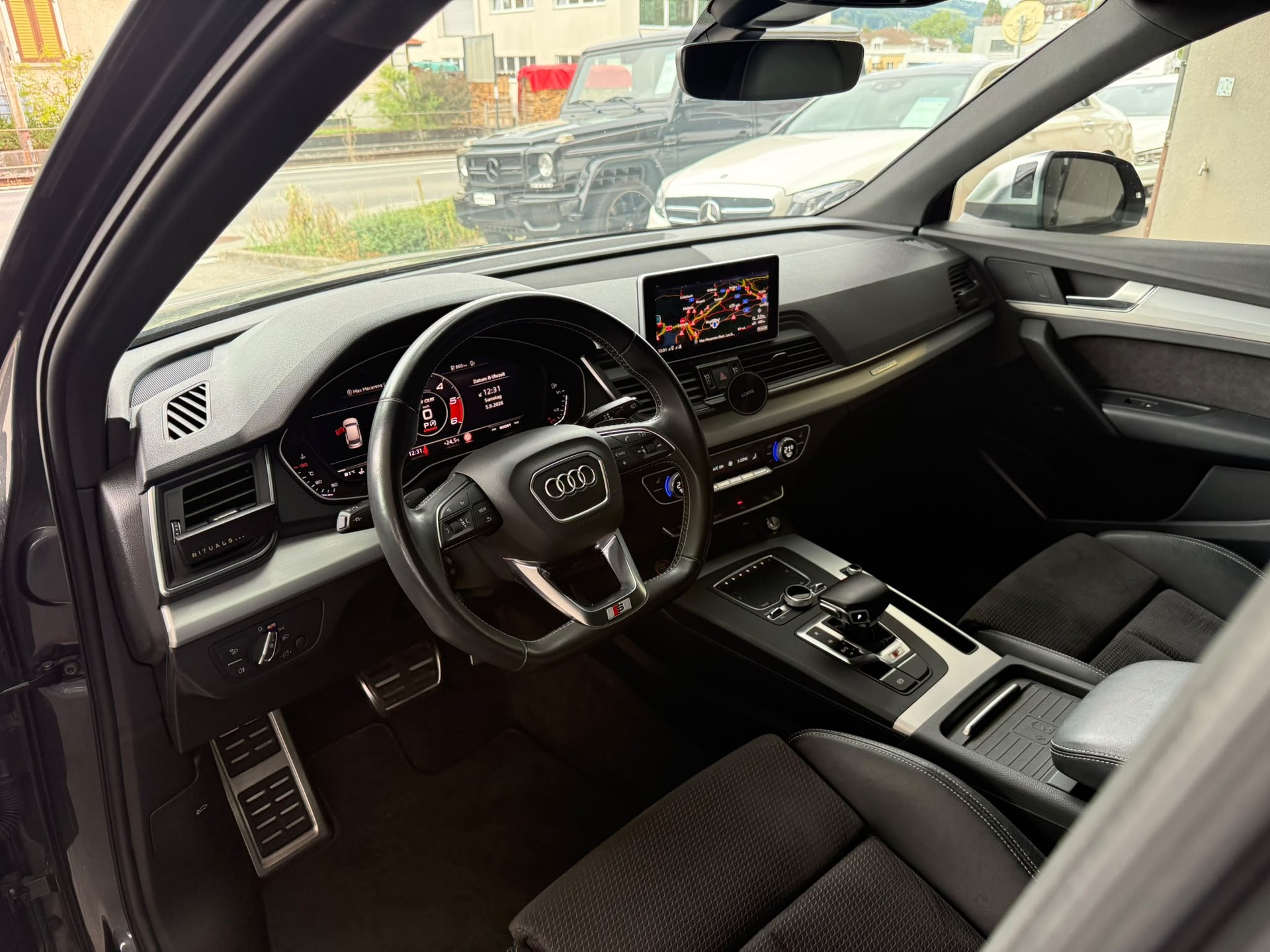 AUDI SQ5 TDI quattro tiptronic-image-11
