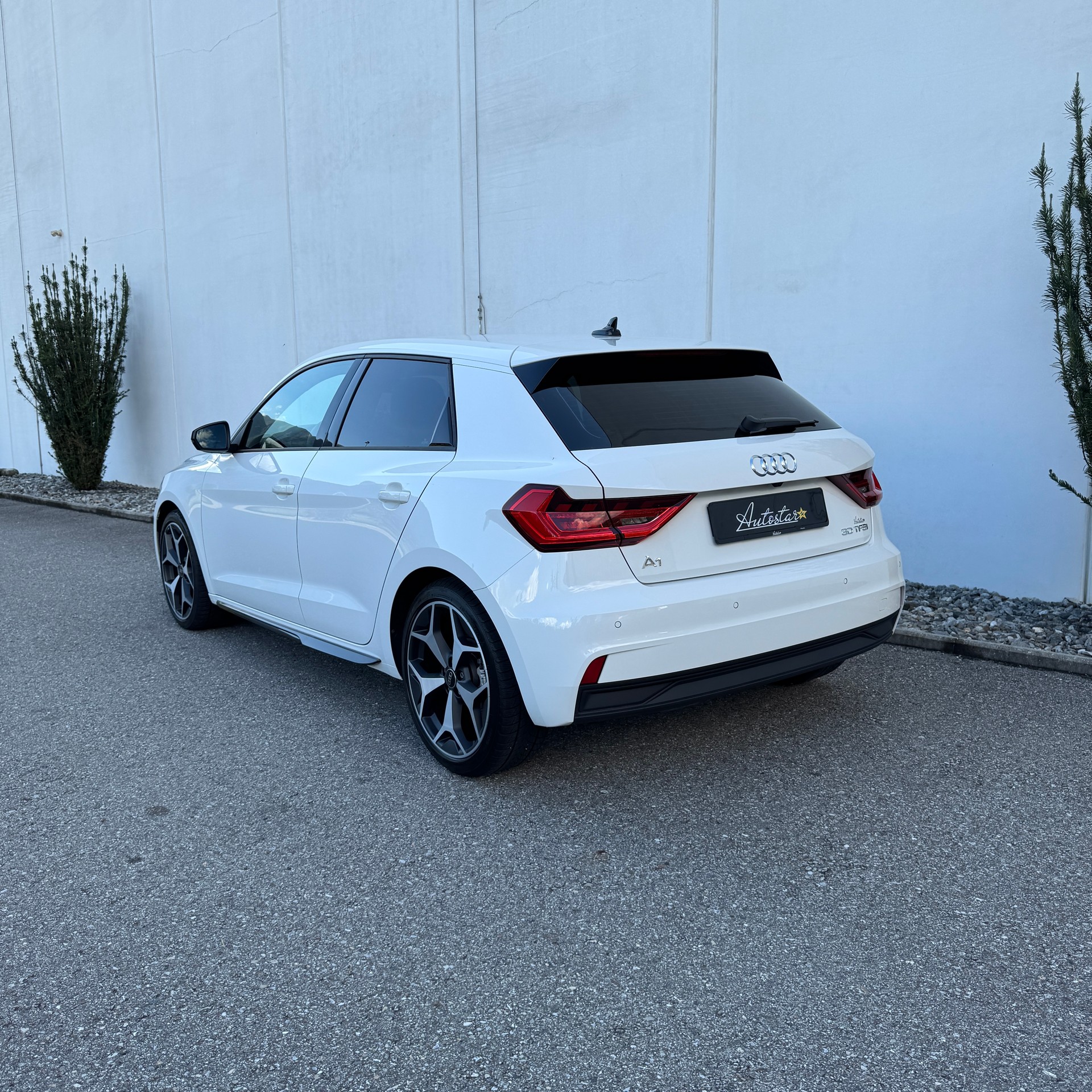 AUDI A1 Sportback 30 TFSI S Line Attraction S-tronic-image-4