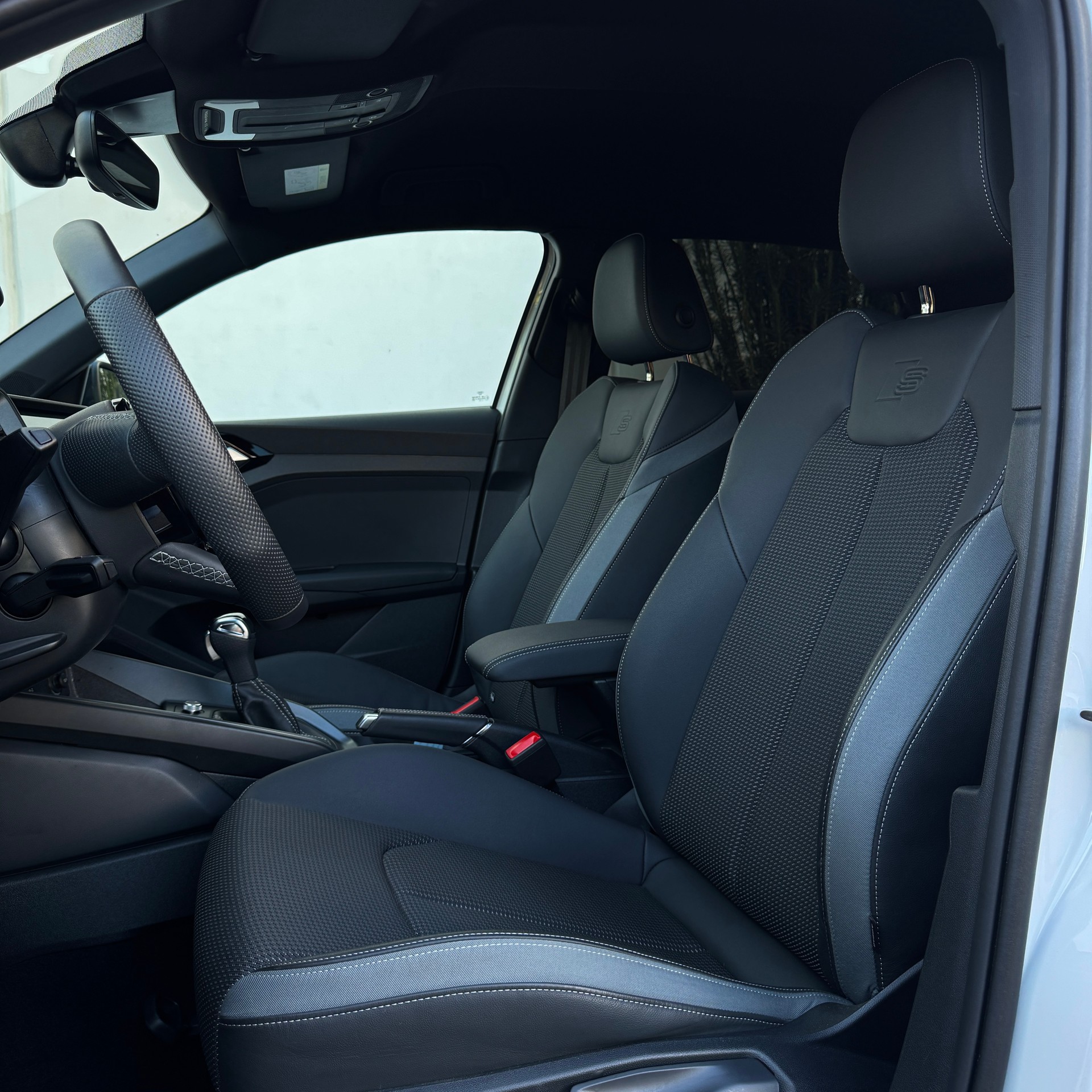 AUDI A1 Sportback 30 TFSI S Line Attraction S-tronic-image-5