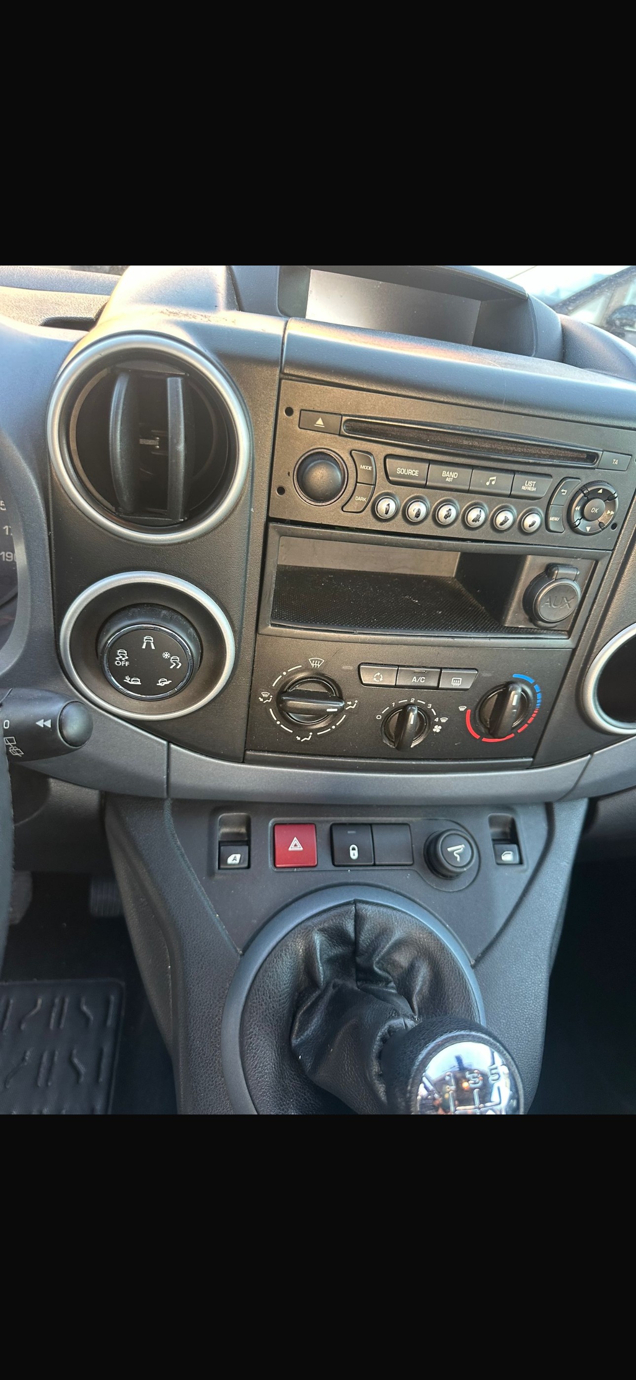 PEUGEOT Partner 1.6 HDI Allure-image-4