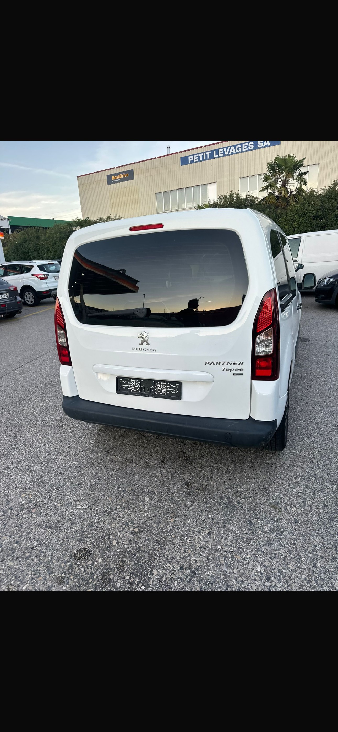 PEUGEOT Partner 1.6 HDI Allure-image-2