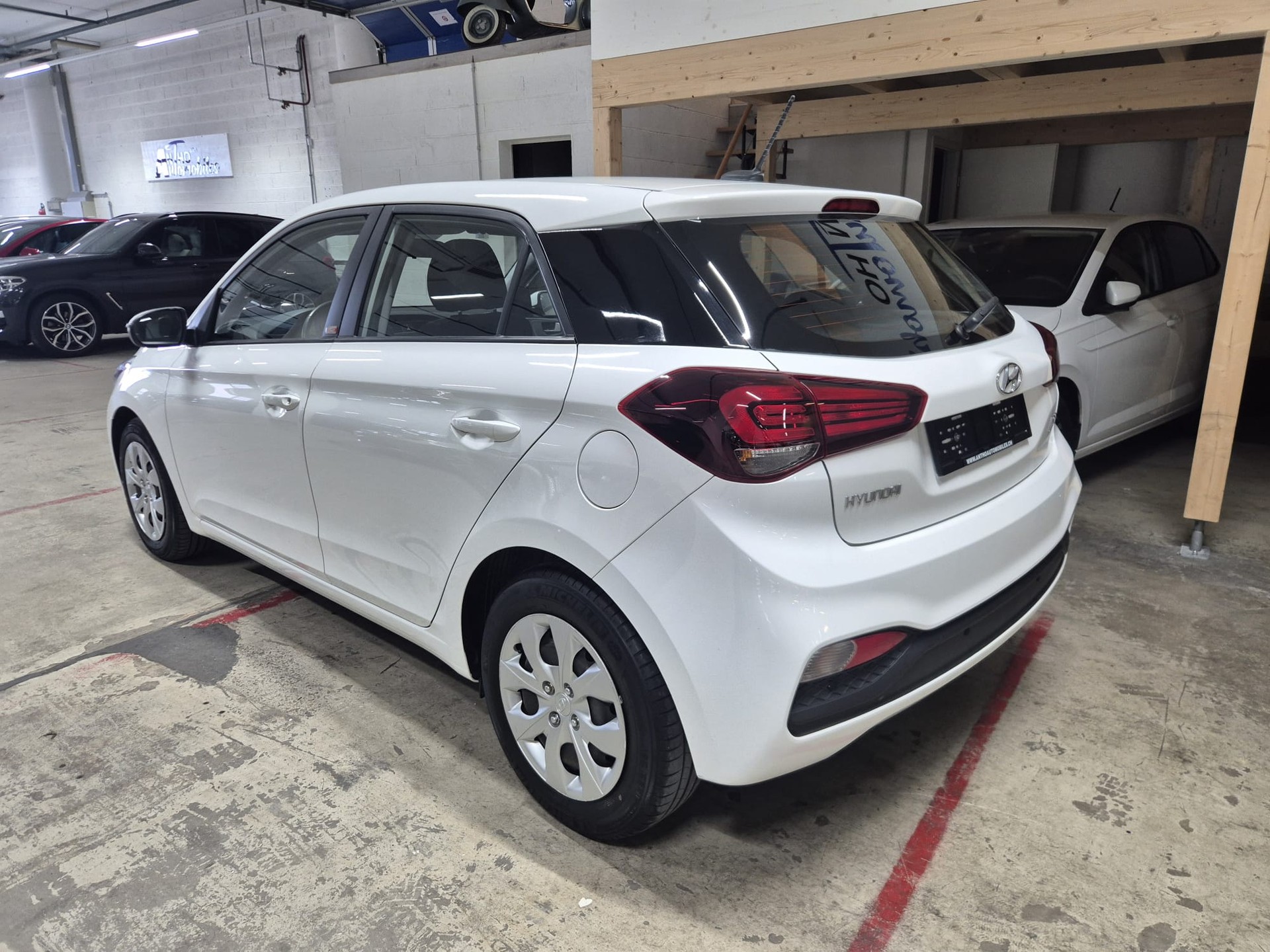 HYUNDAI i20 1.0 T-GDi Amplia DCT-image-4