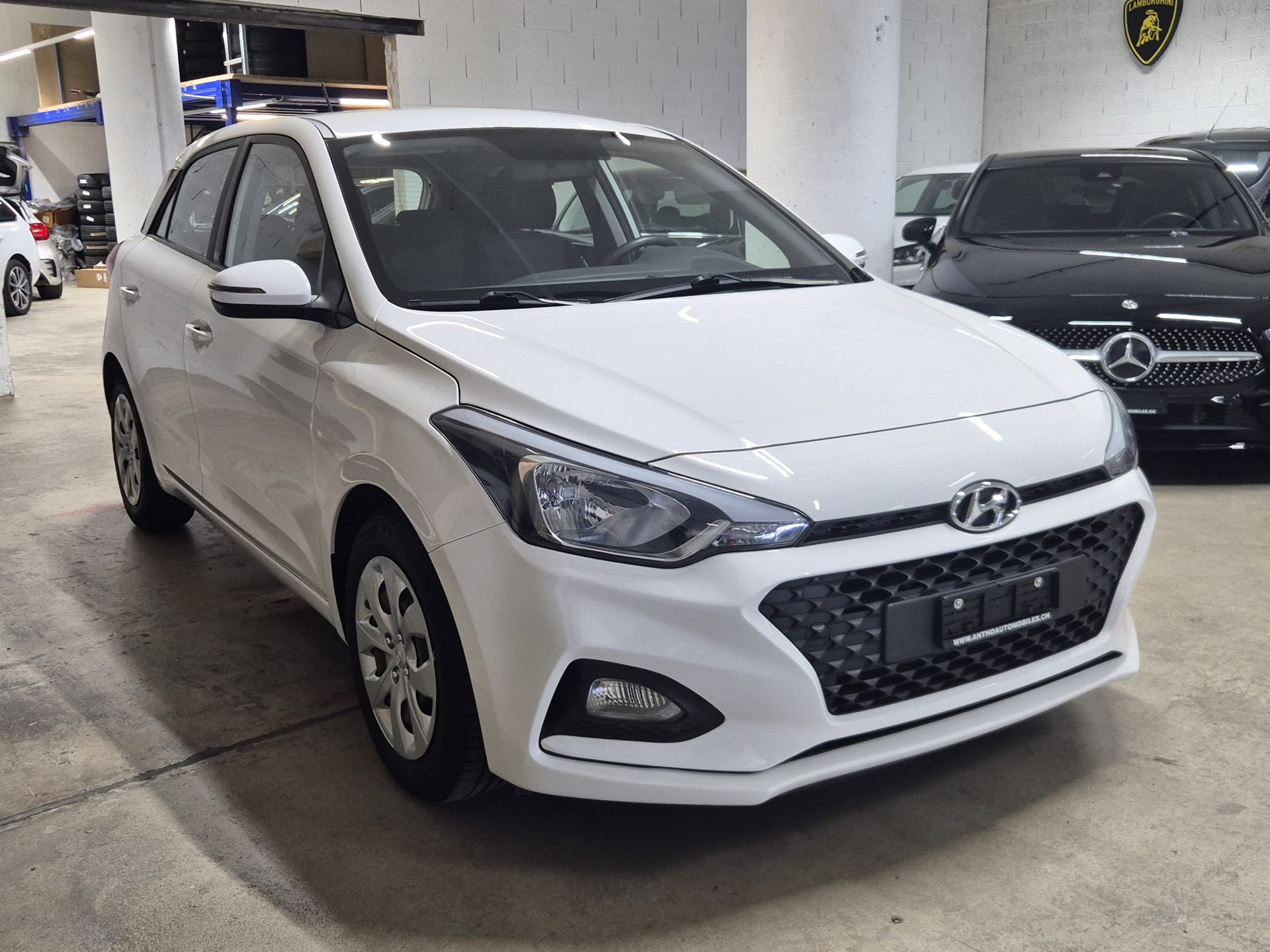 HYUNDAI i20 1.0 T-GDi Amplia DCT-image-2