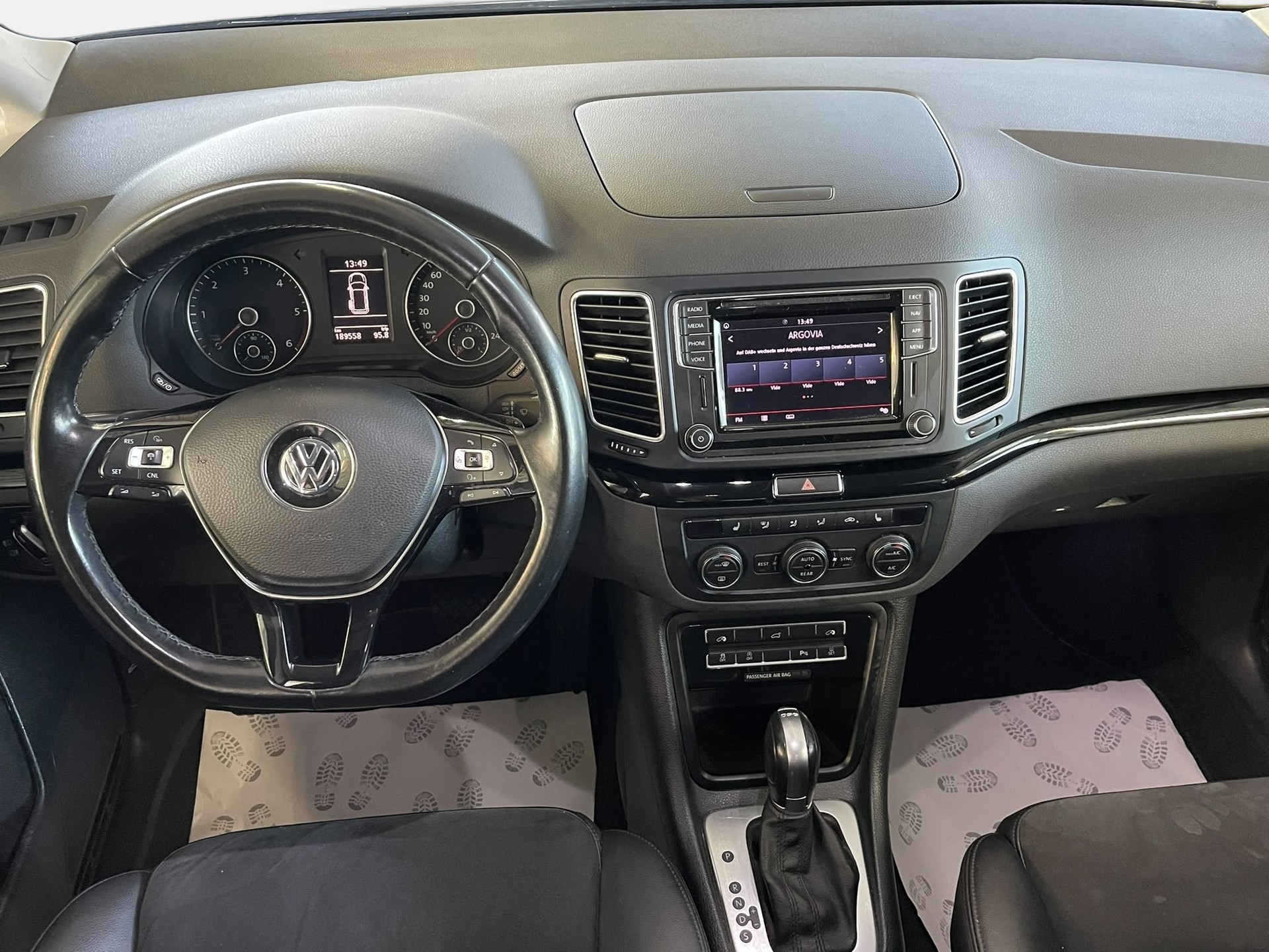 VW Sharan 2.0 TDI BMT Highline DSG | CH-Auto | 7-Plätzer | Rückfahrkamera | Elektrische Türen L + R-image-13