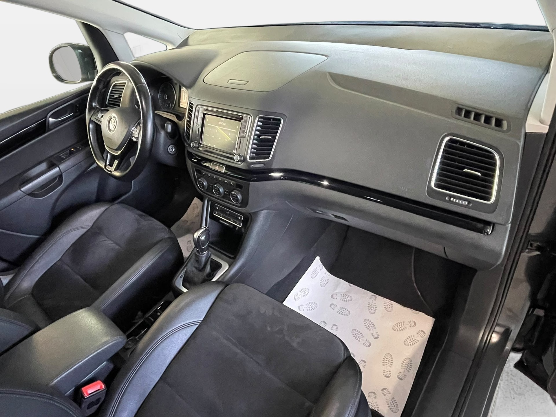 VW Sharan 2.0 TDI BMT Highline DSG | CH-Auto | 7-Plätzer | Rückfahrkamera | Elektrische Türen L + R-image-8