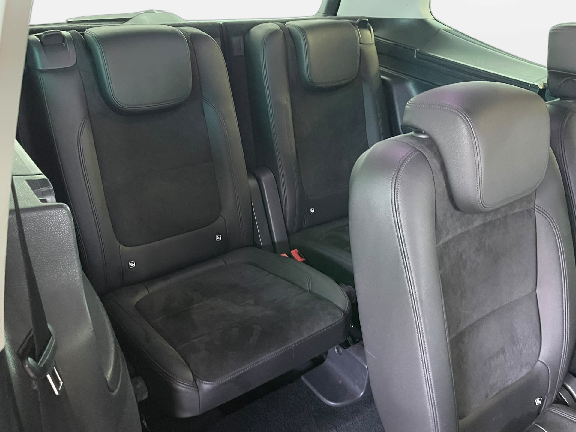 VW Sharan 2.0 TDI BMT Highline DSG | CH-Auto | 7-Plätzer | Rückfahrkamera | Elektrische Türen L + R-image-11