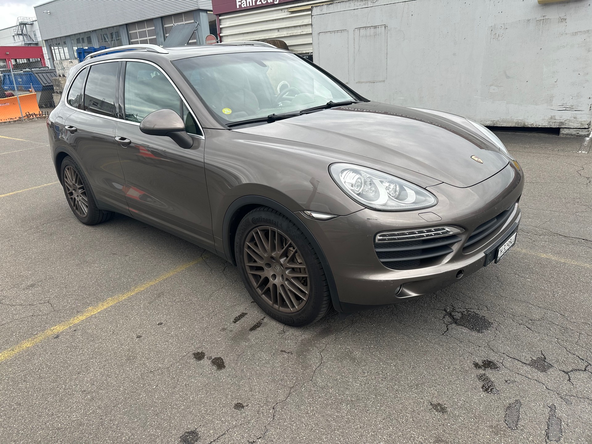 PORSCHE Cayenne S-image-2