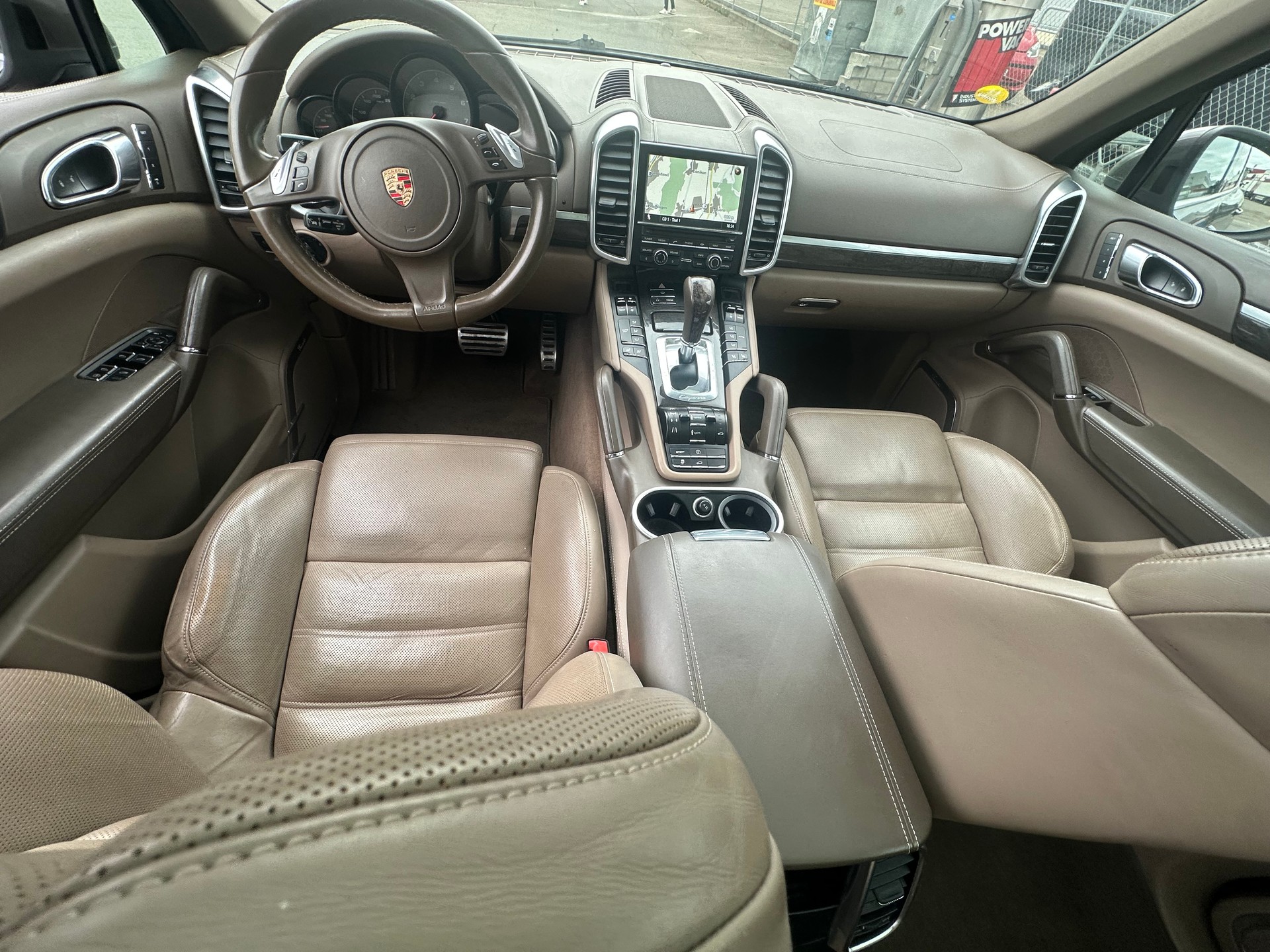 PORSCHE Cayenne S-image-9