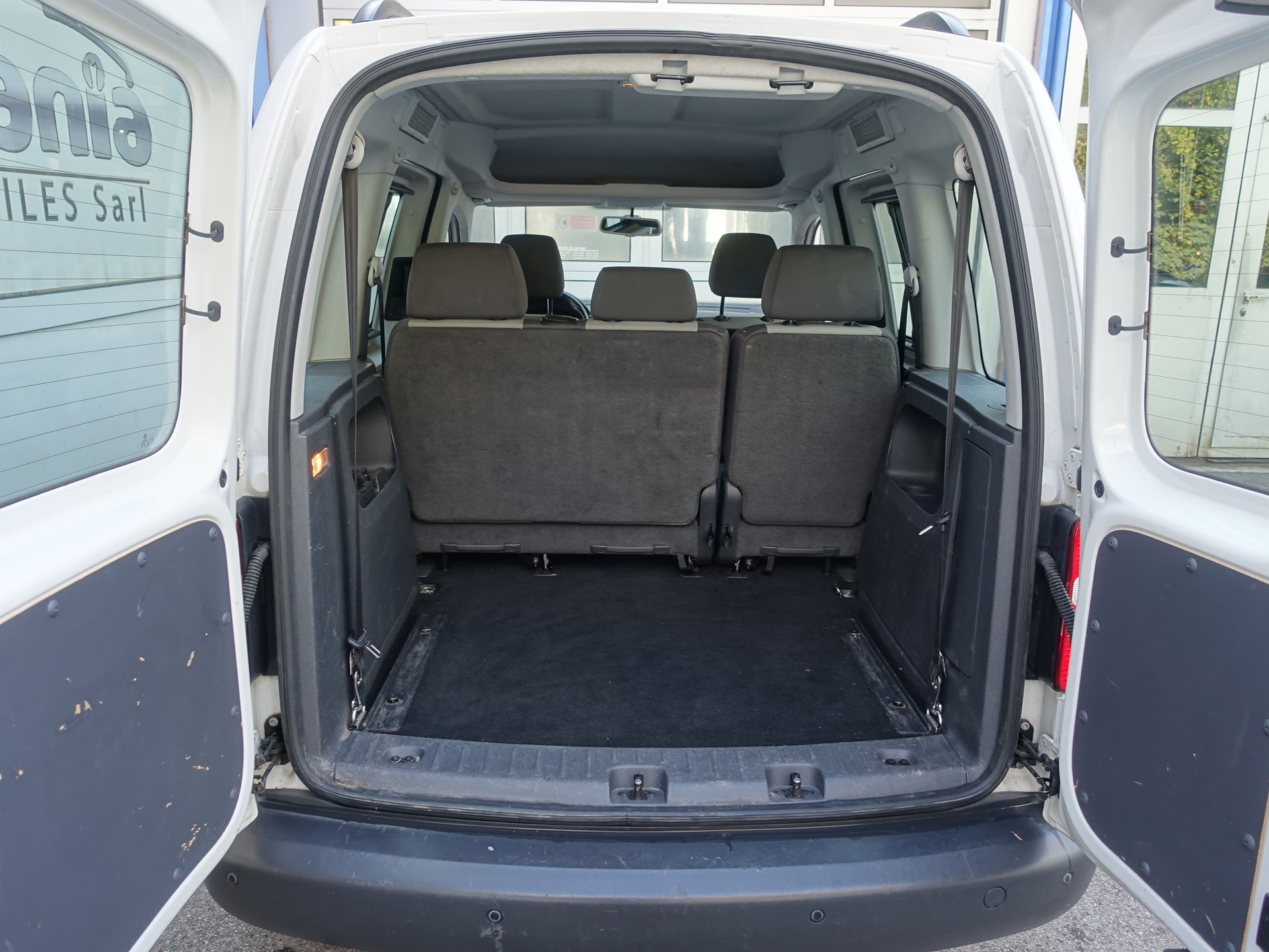 VW Caddy 1.6 TDI Blue Motion Technology Trendline DSG-image-8