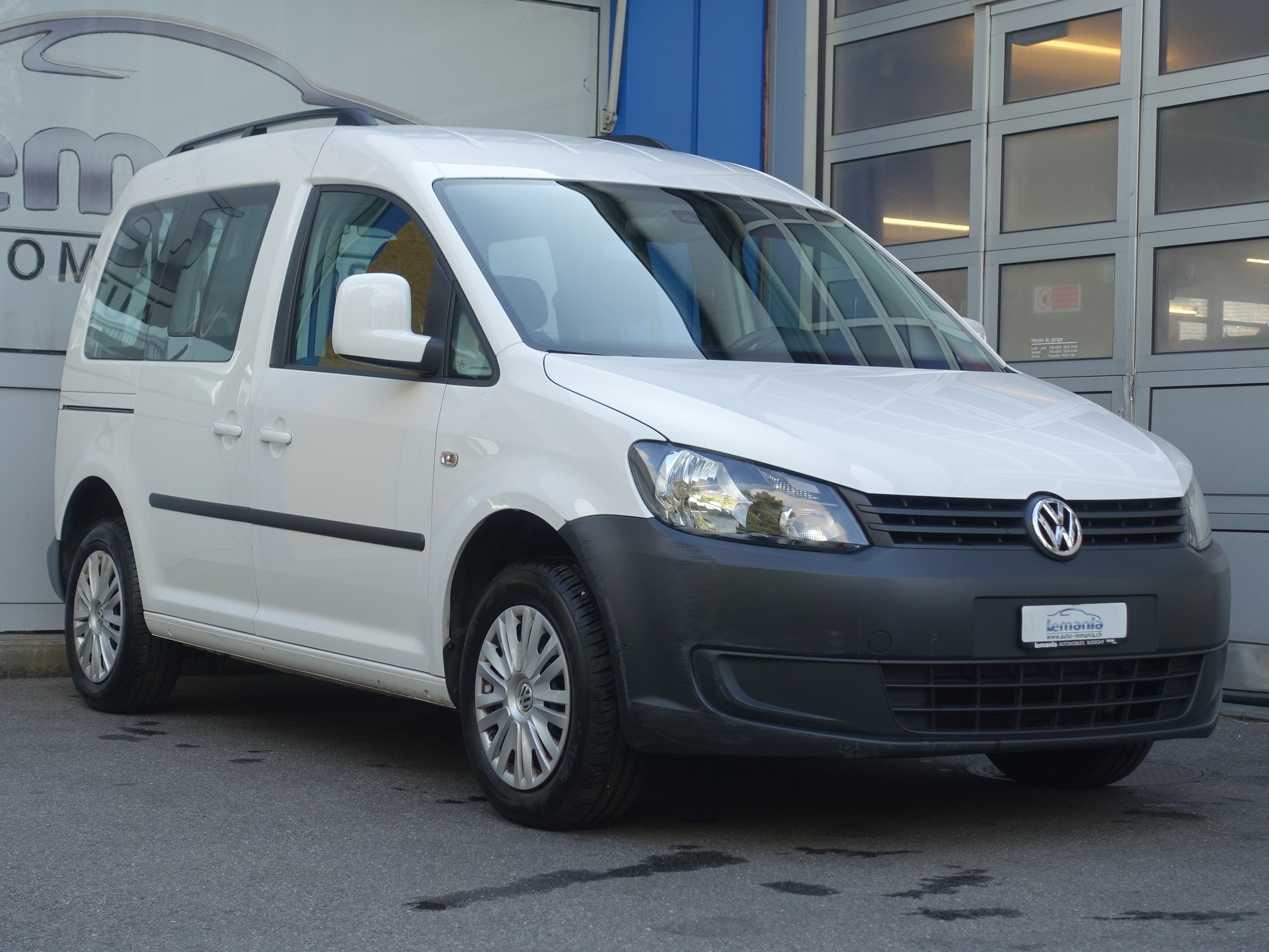 VW Caddy 1.6 TDI Blue Motion Technology Trendline DSG-image-0