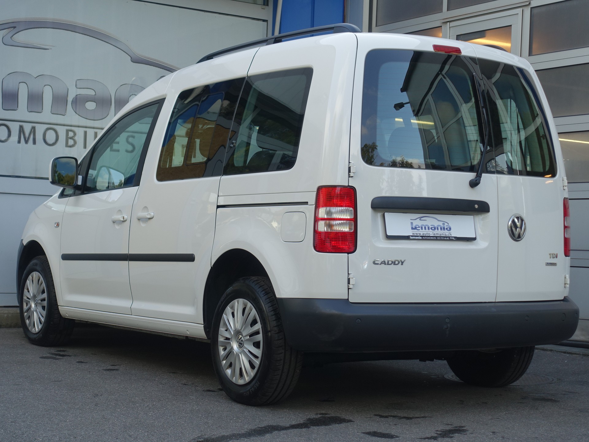 VW Caddy 1.6 TDI Blue Motion Technology Trendline DSG-image-6