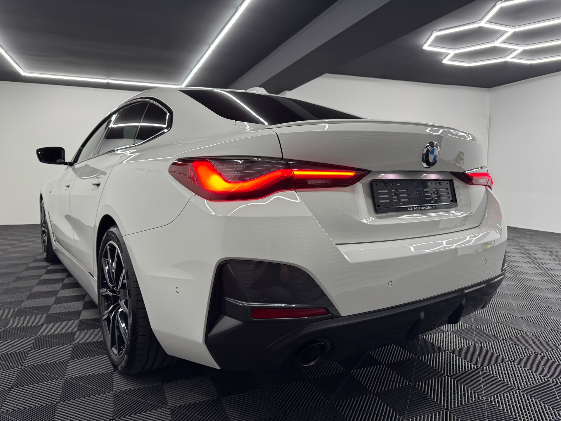 BMW 420d xDrive 48V Gran Coupé M Sport Steptronic-image-4