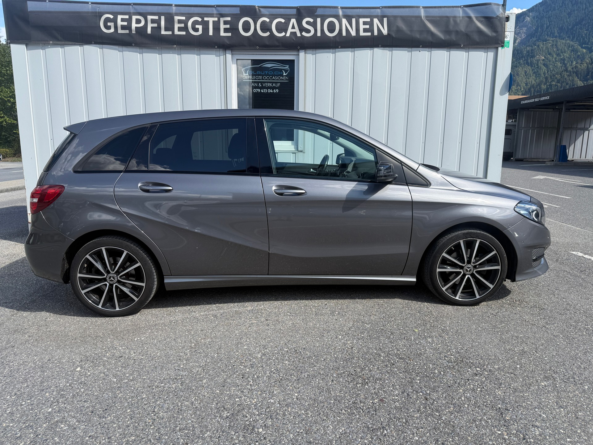 MERCEDES-BENZ B 220 Urban 4Matic 7G-DCT *GRATISSERVICE* 4x4*-image-2