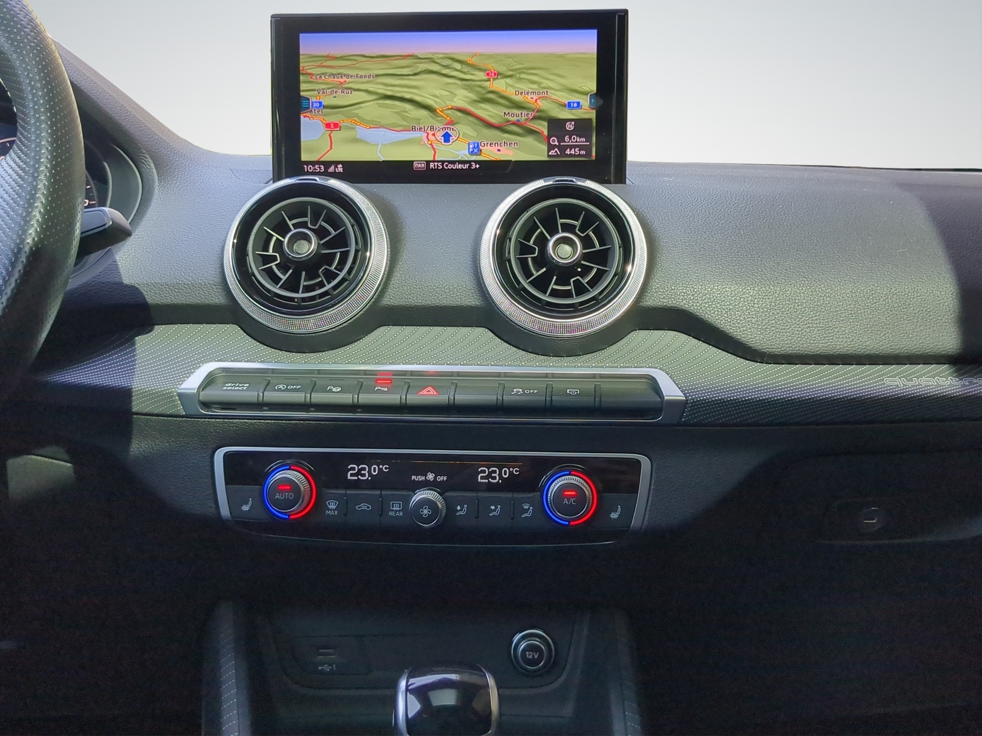 AUDI SQ2 TFSI quattro S-tronic-image-12