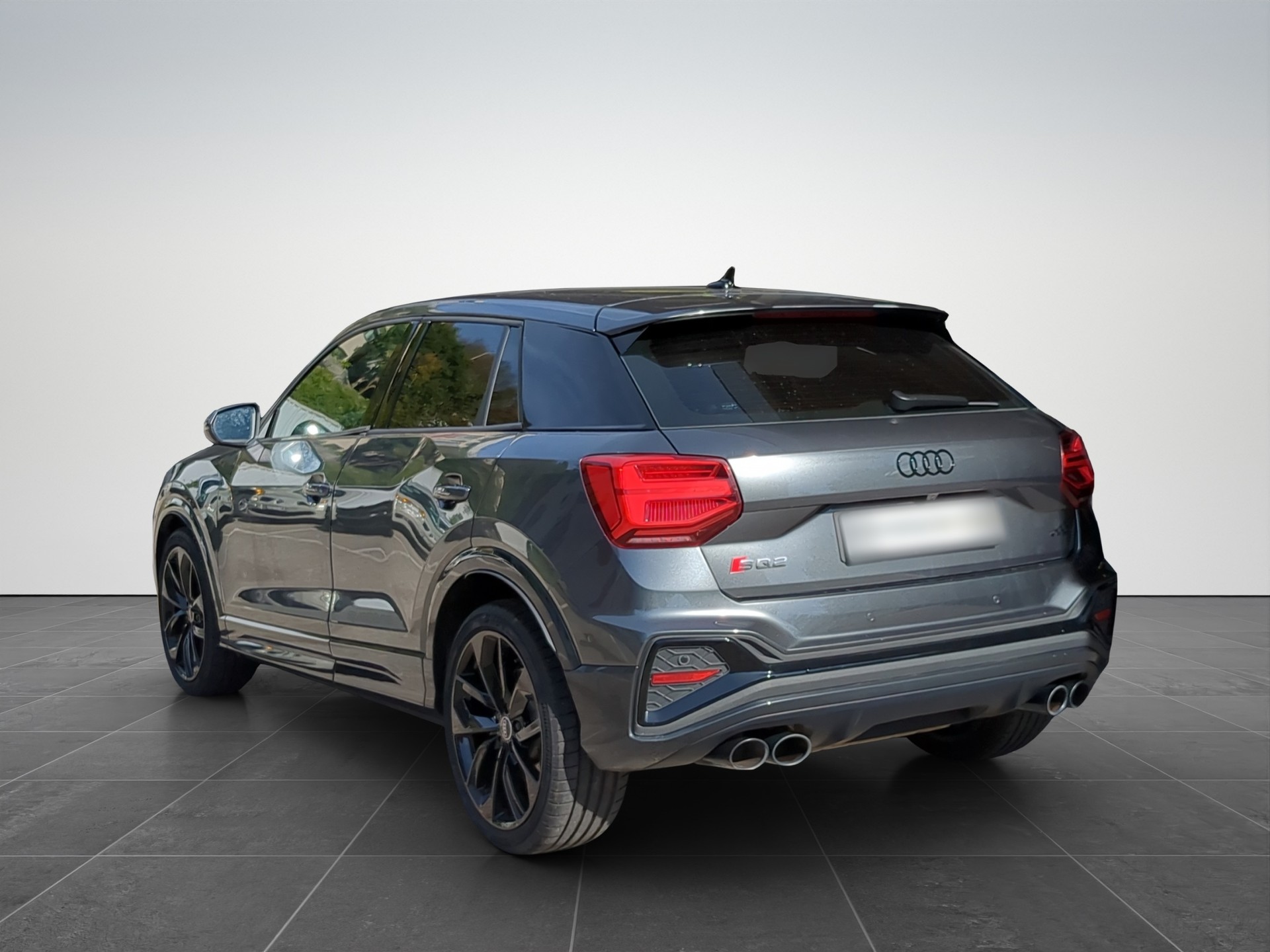 AUDI SQ2 TFSI quattro S-tronic-image-2