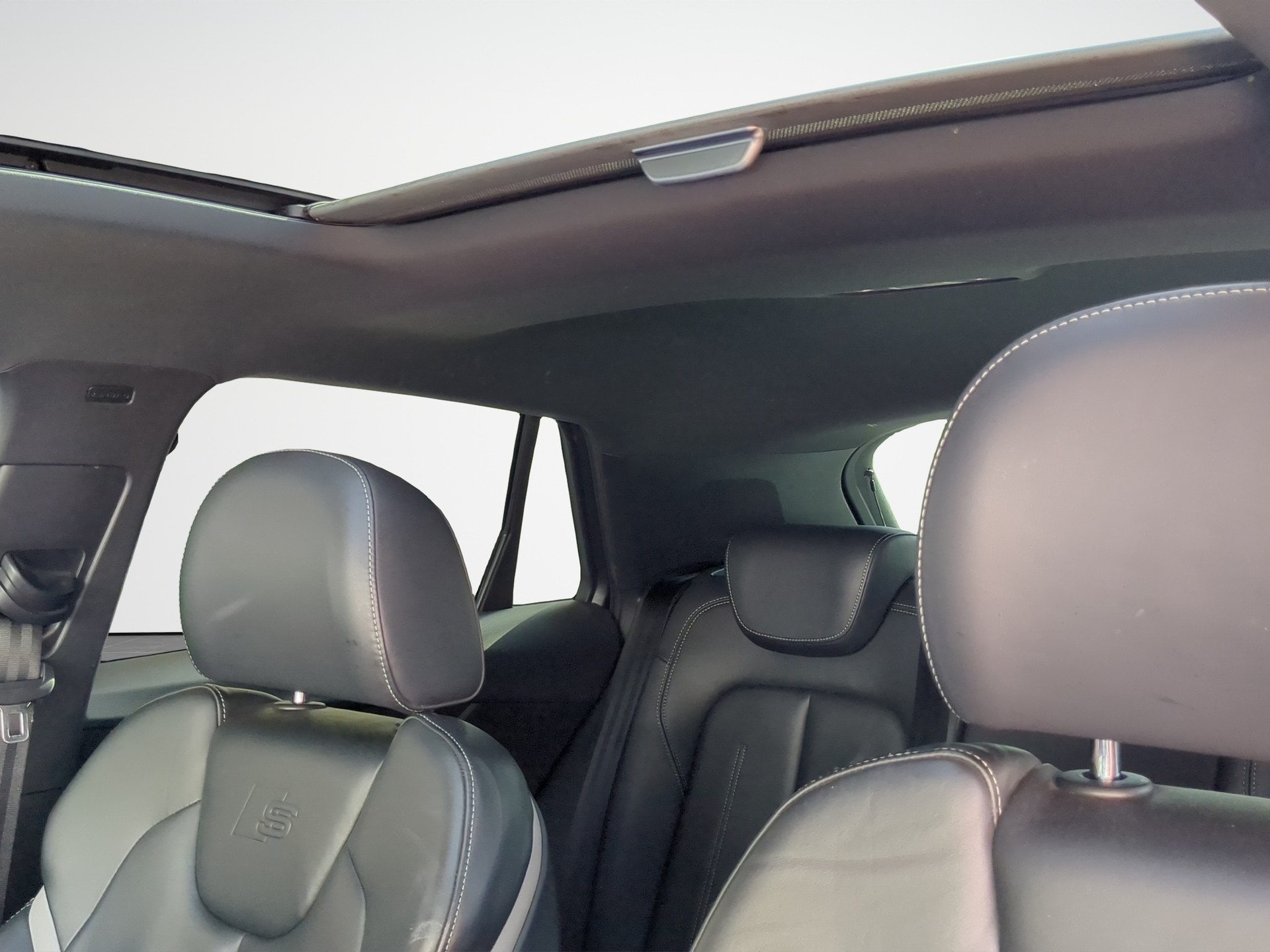 AUDI SQ2 TFSI quattro S-tronic-image-5