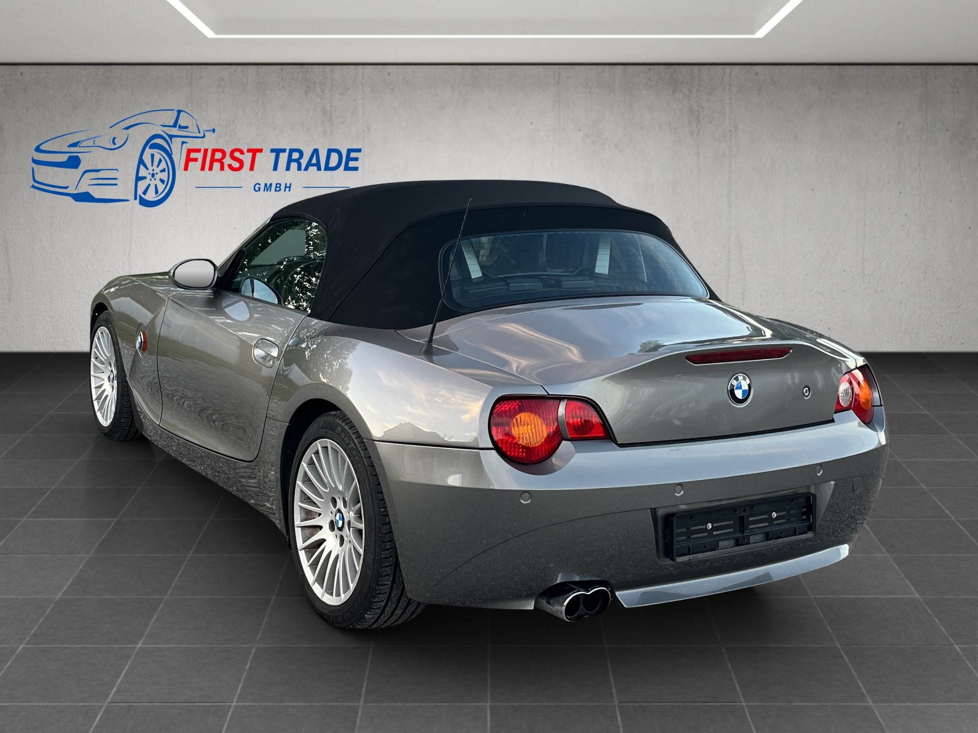 BMW Z4 3.0i Roadster-image-15