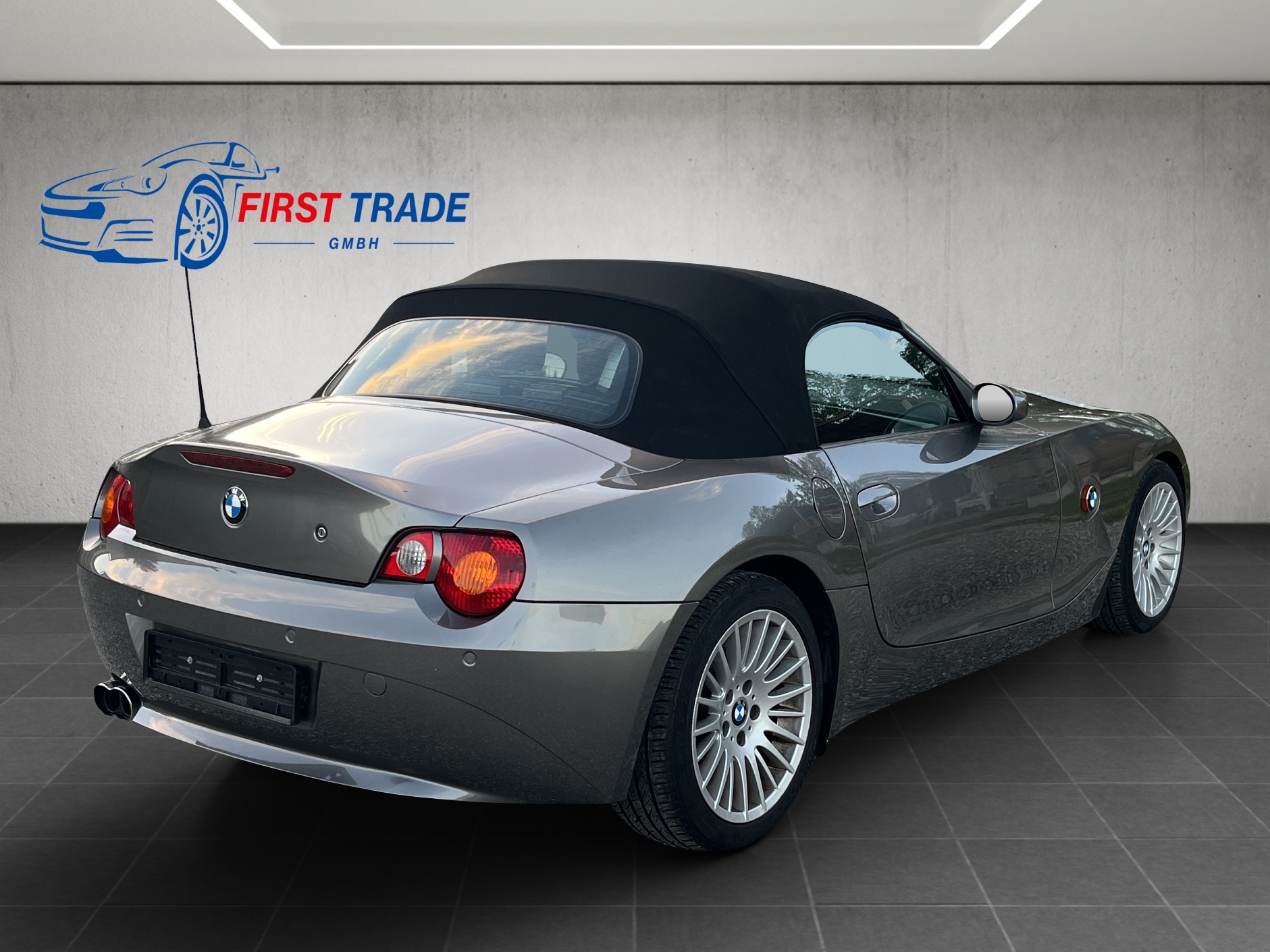 BMW Z4 3.0i Roadster-image-13