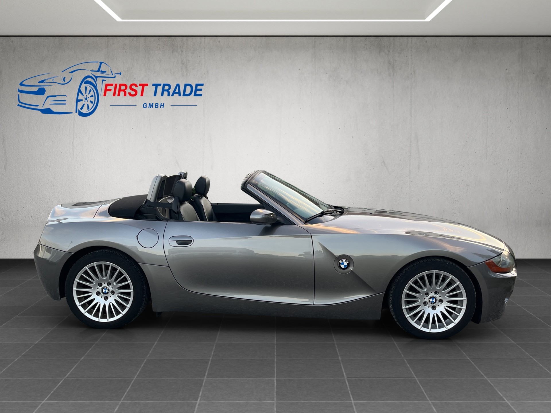 BMW Z4 3.0i Roadster-image-4
