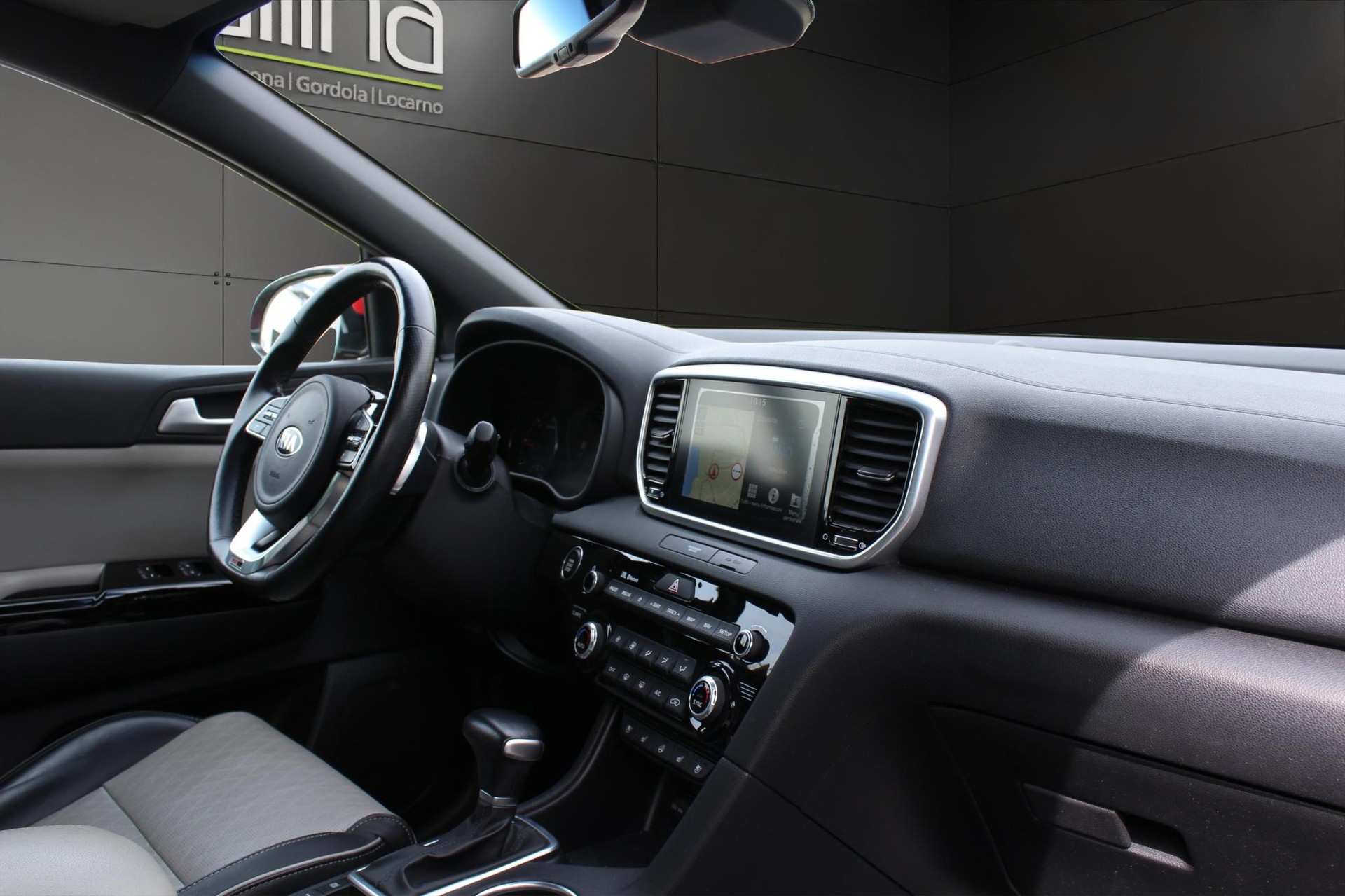 KIA Sportage 2.0 CRDi MHEV Style GT-Line-image-10