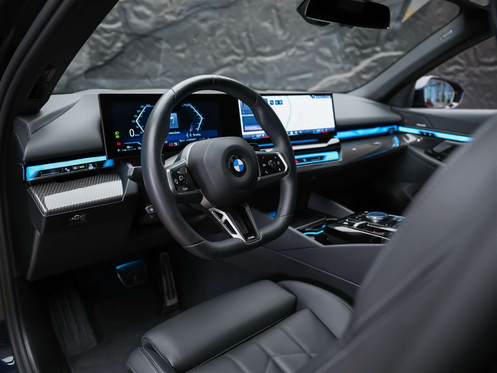 BMW 520i M Sport Steptronic *ICONIC GLOW*Sitzbelüftung*Head-Up*21"Felgen*Werksgarantie*Harman/Kardon-image-8