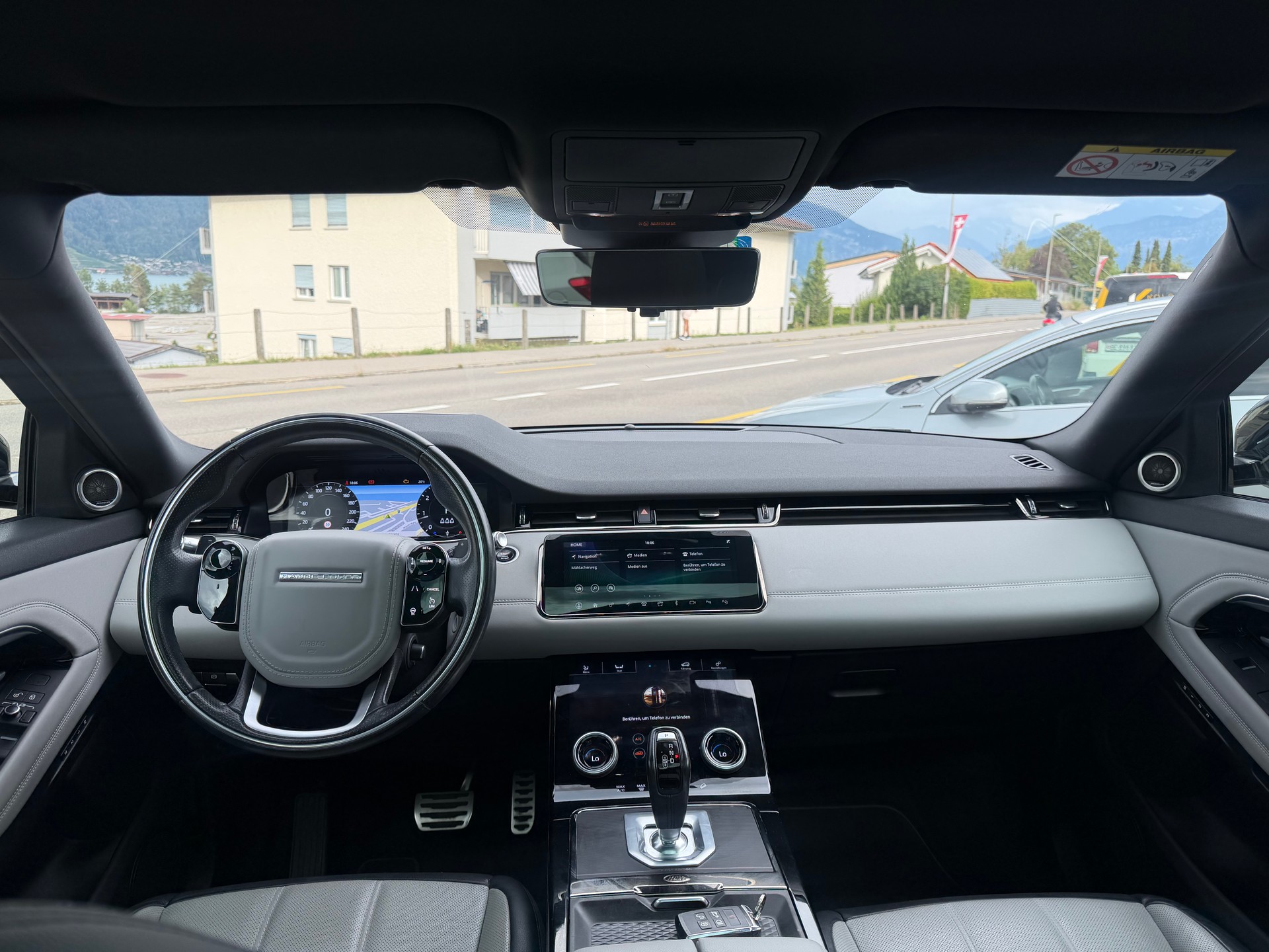 LAND ROVER Range Rover Evoque R-Dyn First Edi P 250 HSE AT9-image-5