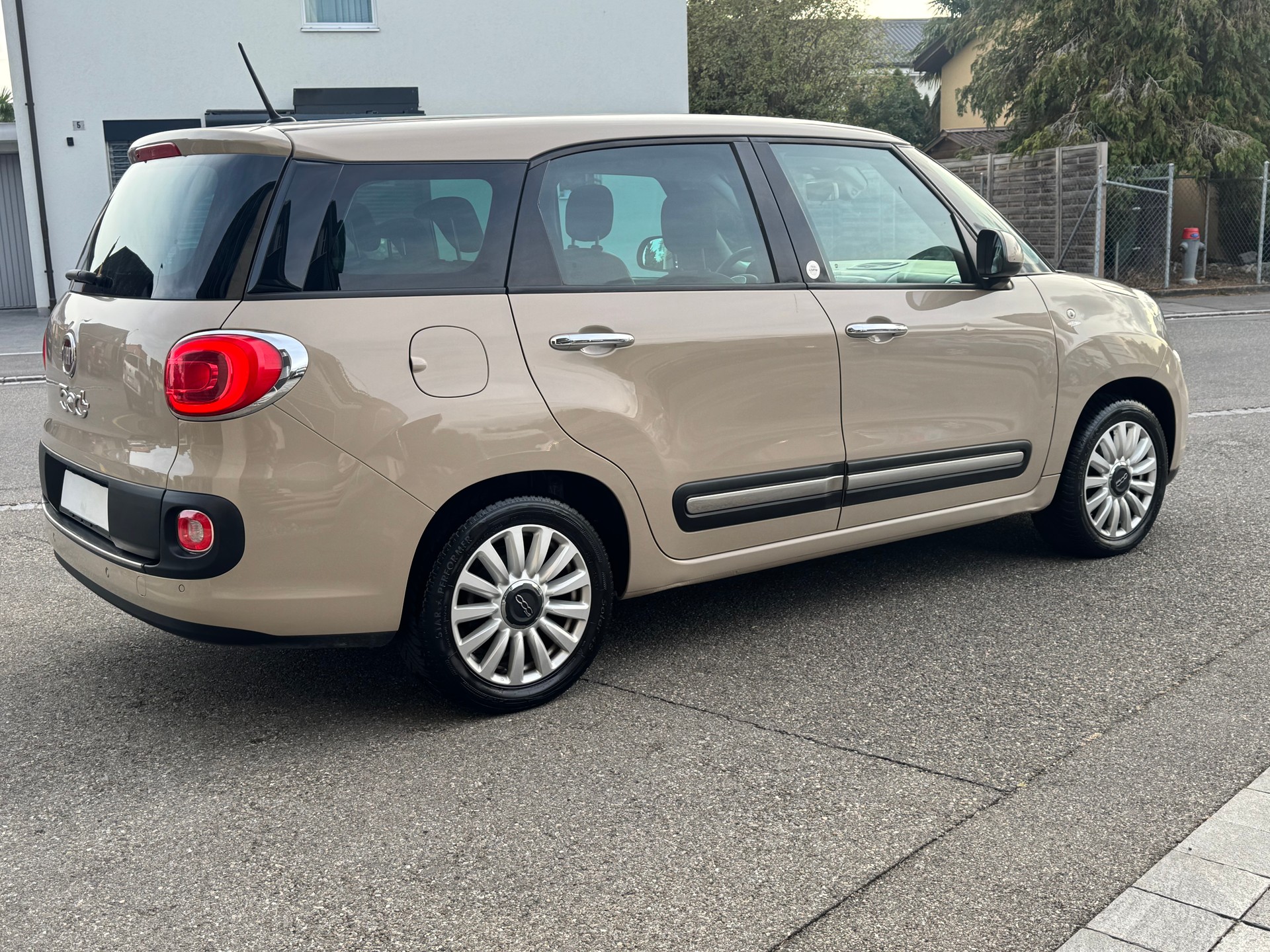 FIAT 500L Living 1.3 JTD Lounge Dualogic-image-1
