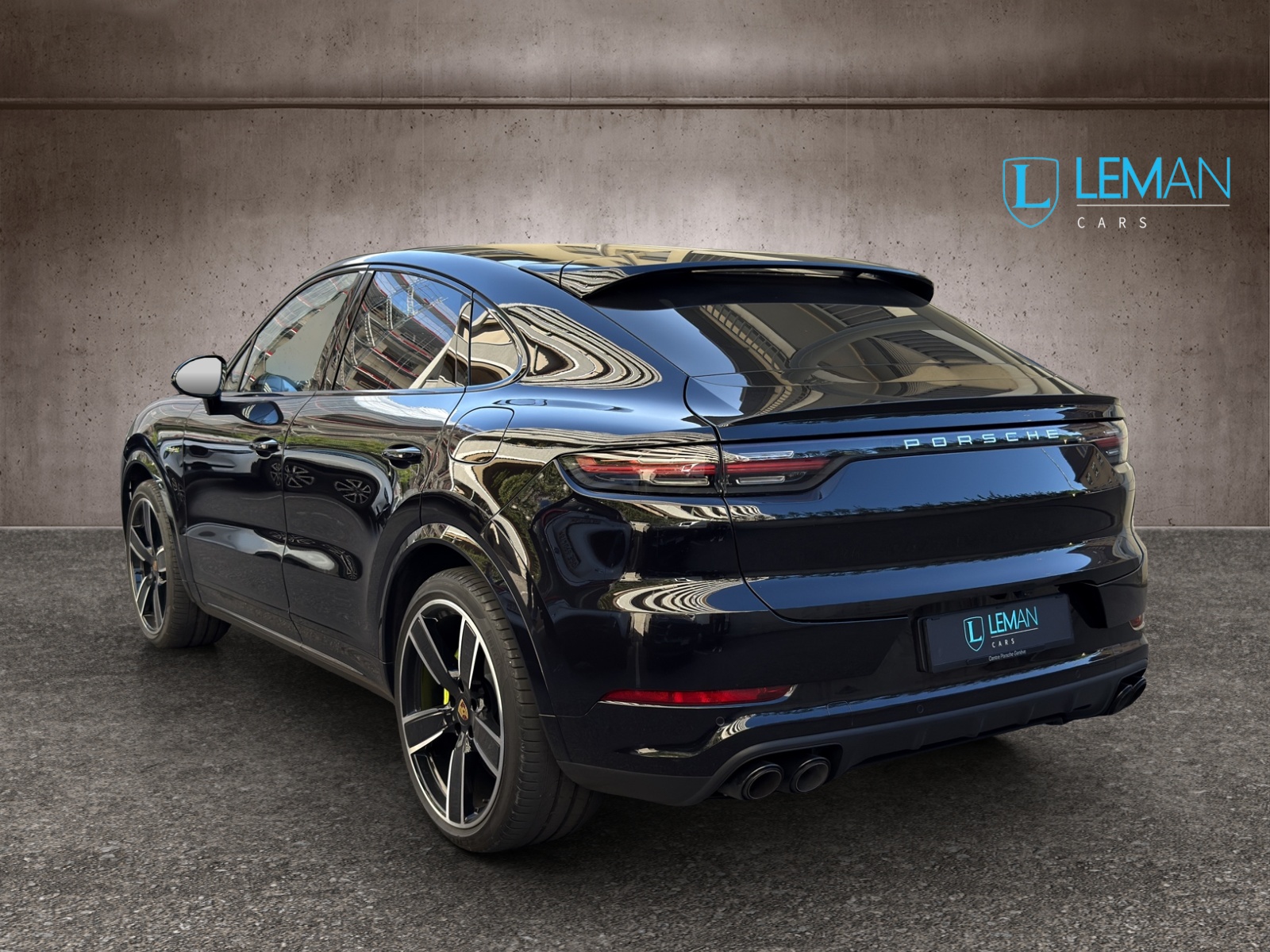 PORSCHE Cayenne Turbo Coupé S E-Hybrid-image-6