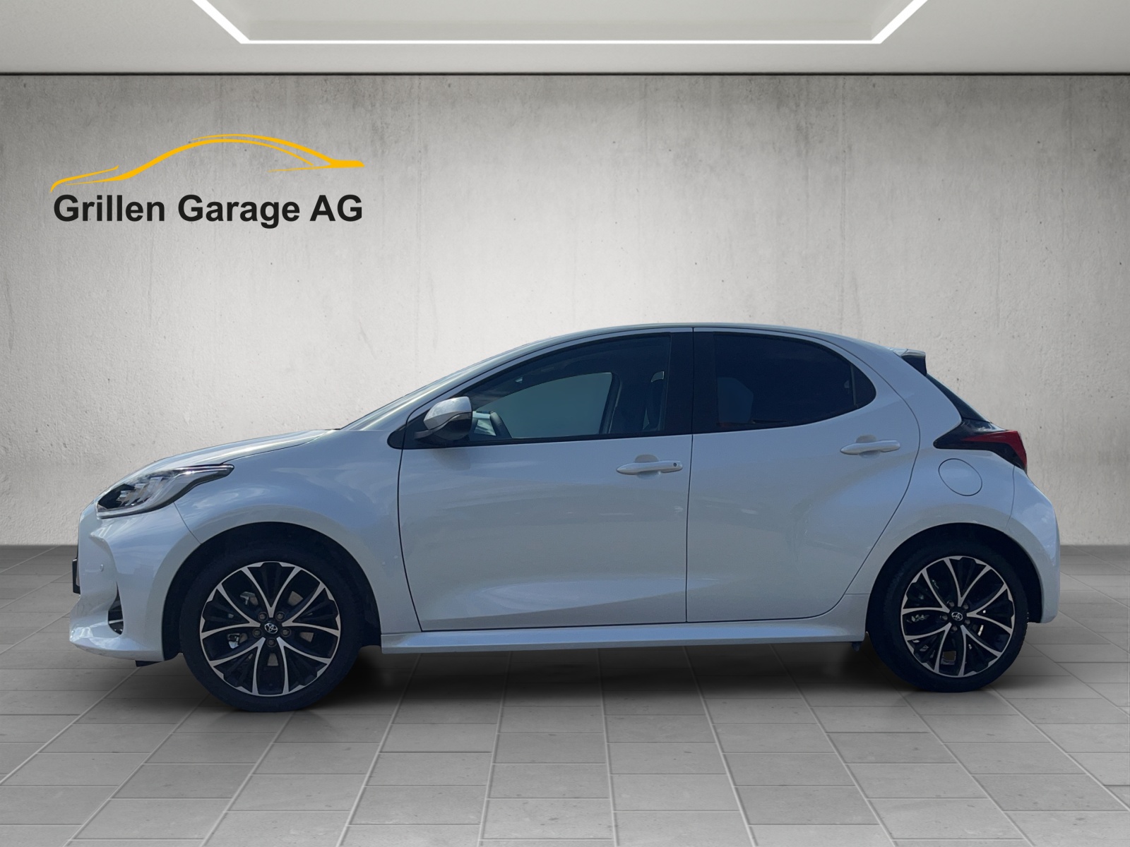 TOYOTA Yaris 1.5 VVT-i HSD Teamplayer-image-1
