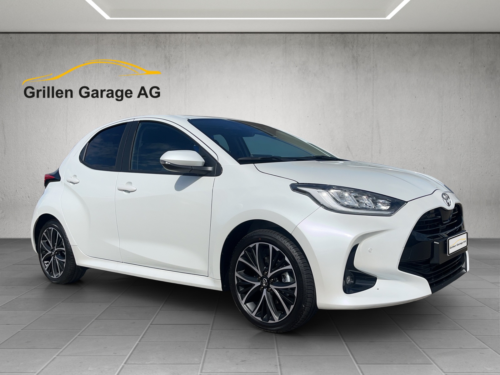 TOYOTA Yaris 1.5 VVT-i HSD Teamplayer-image-6