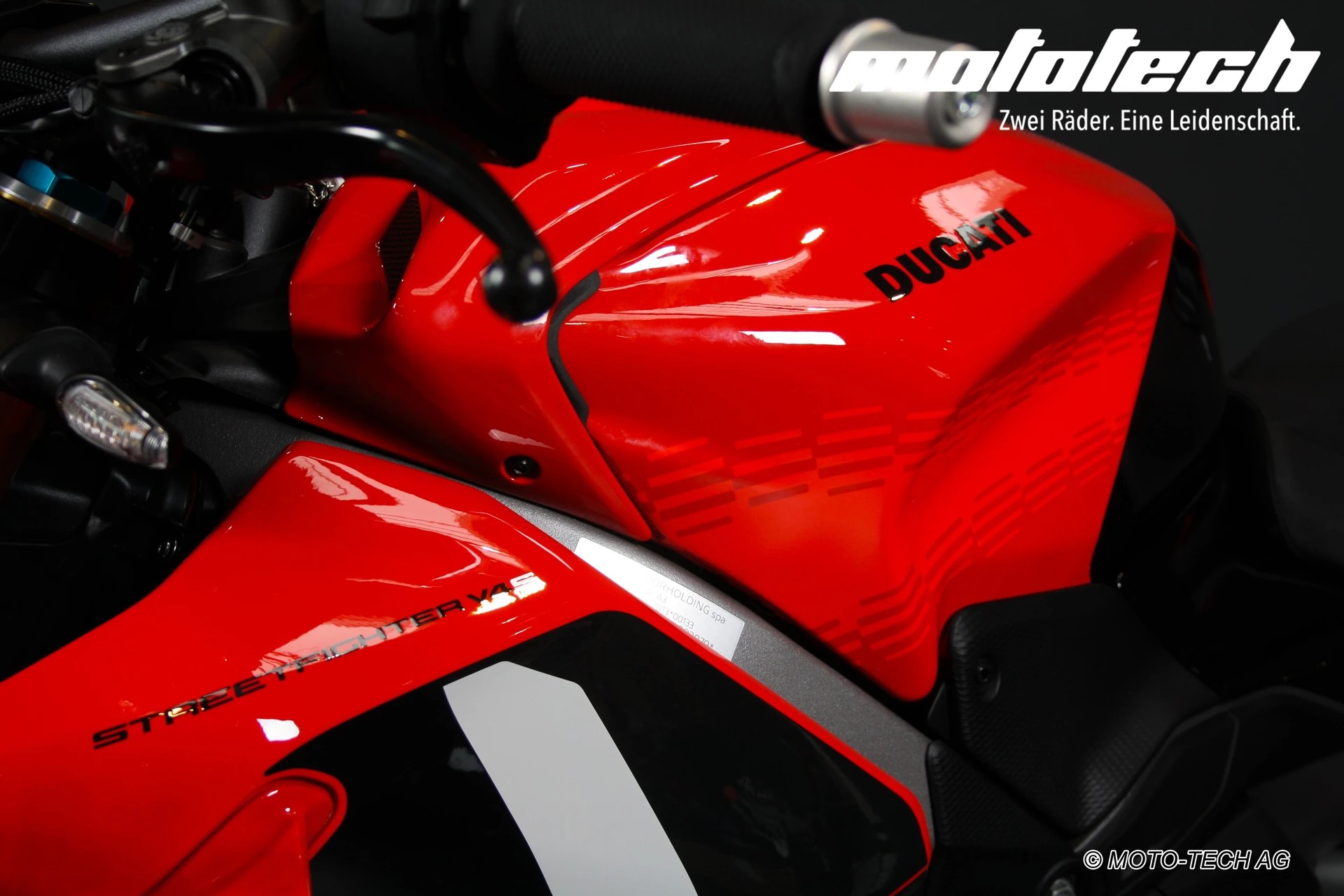DUCATI Streetfighter V4 S CORSE-image-9