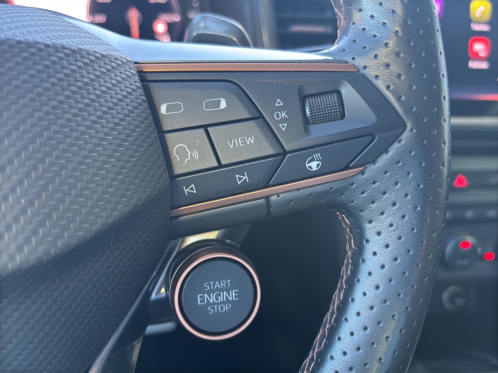 CUPRA Ateca 2.0TSI VZ 4Drive DSG mit AHK & Supersportlenkrad-image-15
