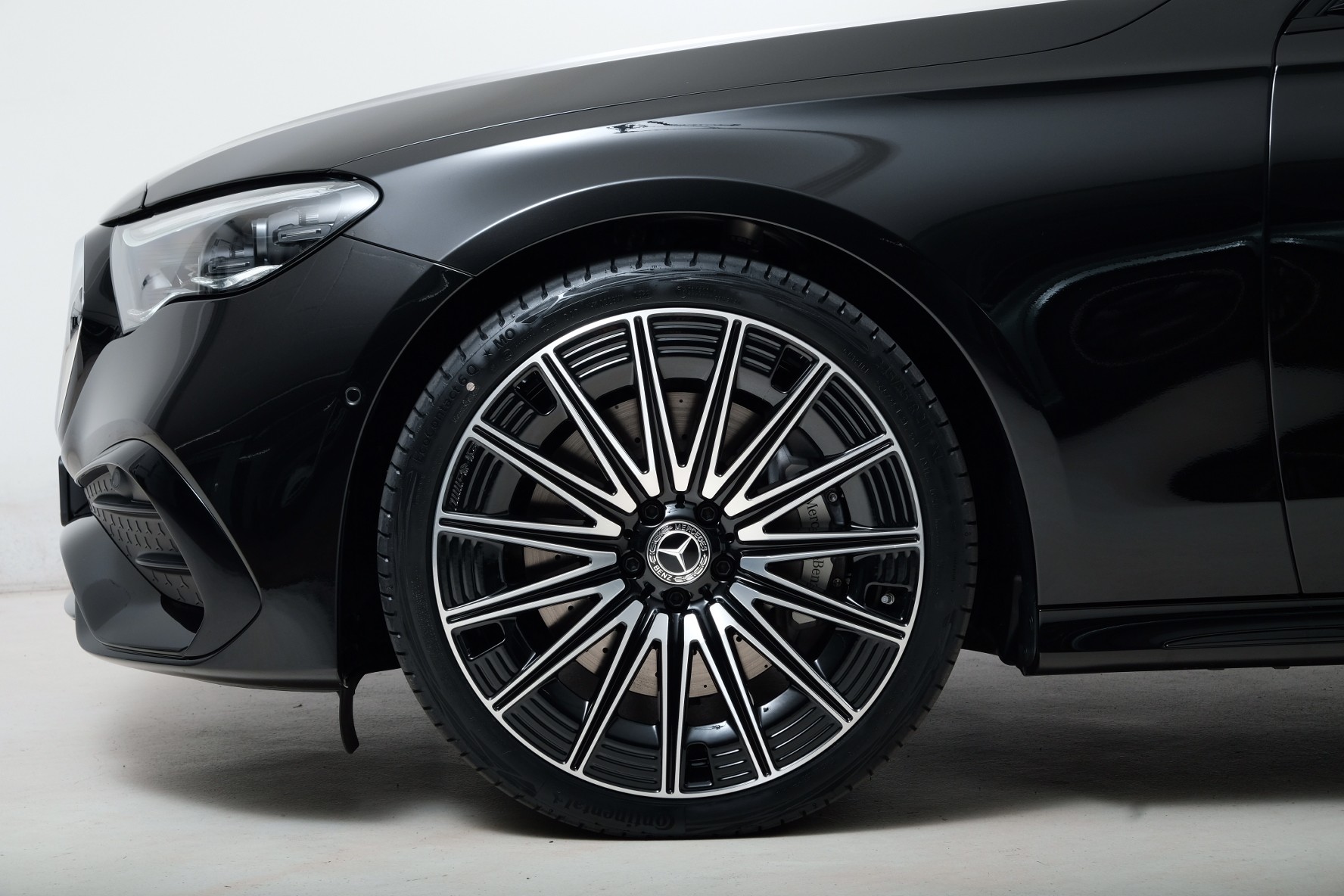 MERCEDES-BENZ E 220 d AMG Line 4matic W214-image-2