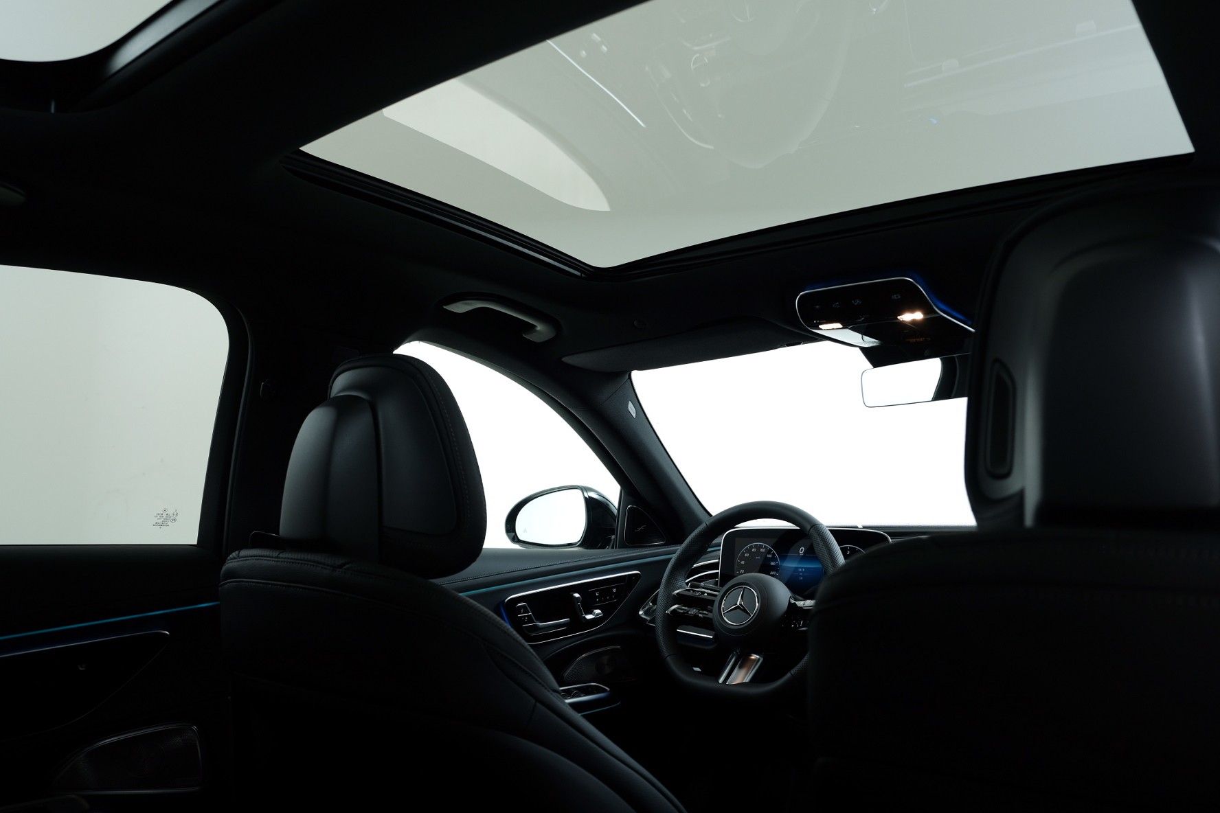 MERCEDES-BENZ E 220 d AMG Line 4matic W214-image-11
