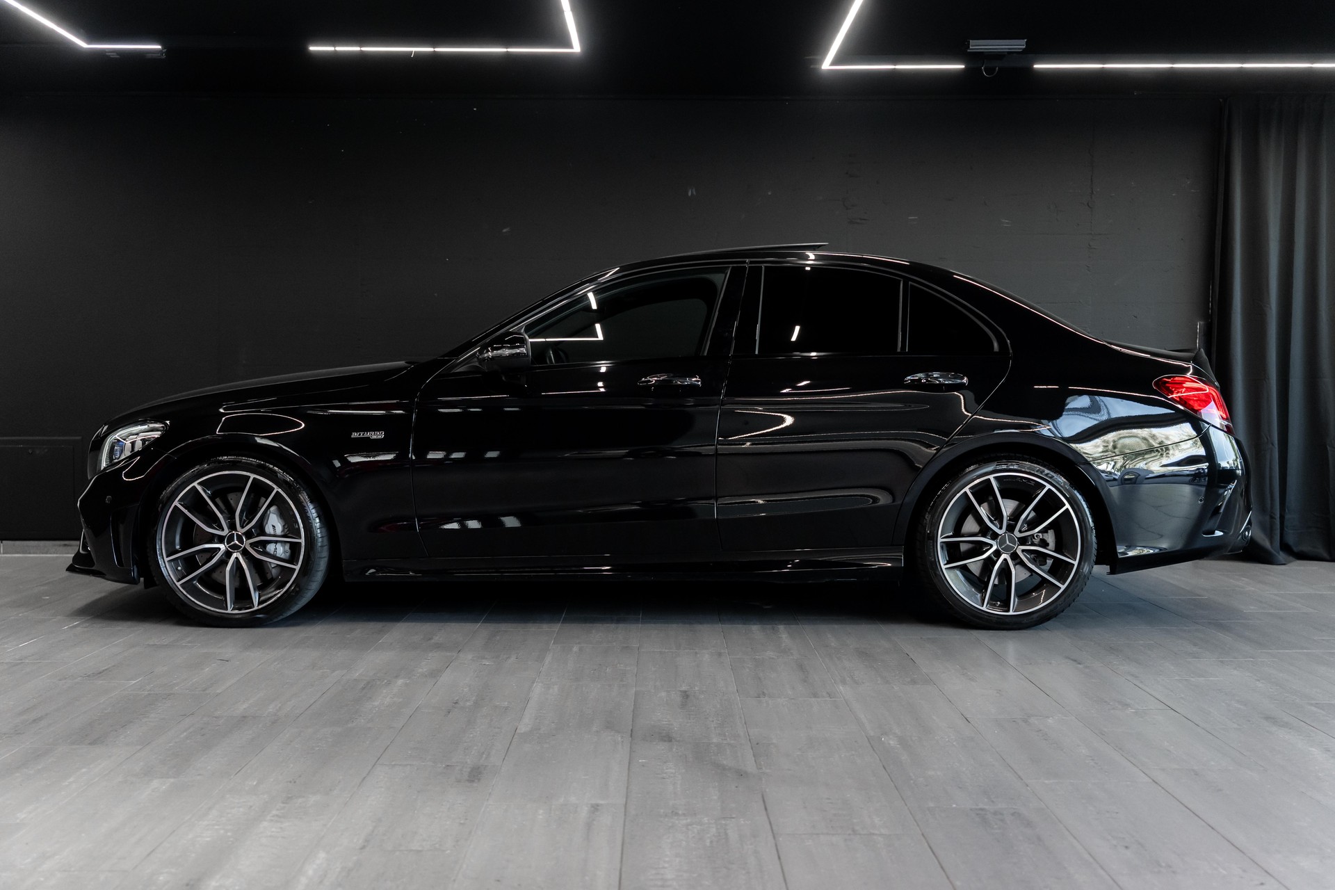 MERCEDES-BENZ C 43 AMG 4Matic Speedshift TCT 9G / Burmester / Head-Up / Pano-Schiebedach / AMG Sitze / Ab Service-image-2