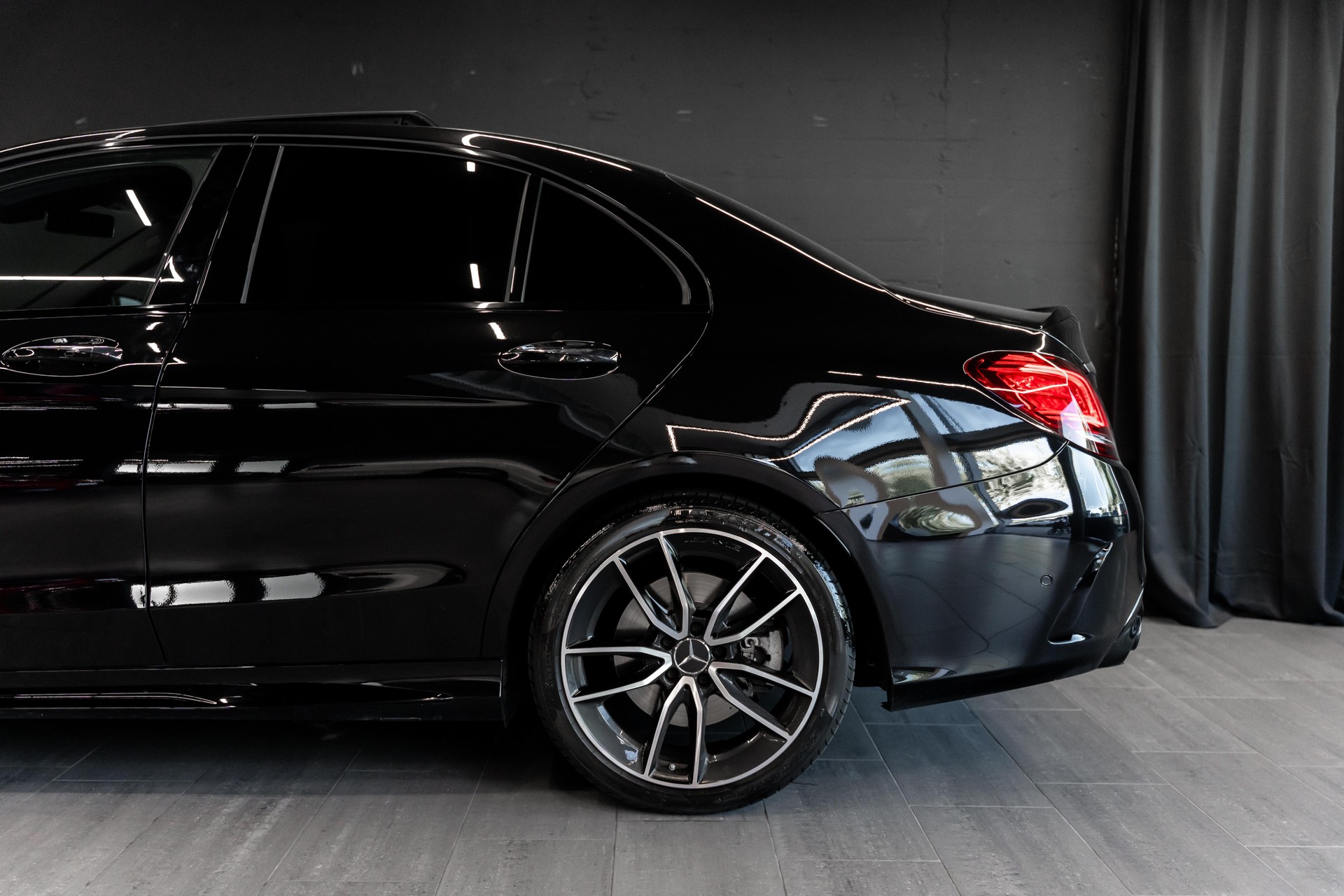 MERCEDES-BENZ C 43 AMG 4Matic Speedshift TCT 9G / Burmester / Head-Up / Pano-Schiebedach / AMG Sitze / Ab Service-image-4