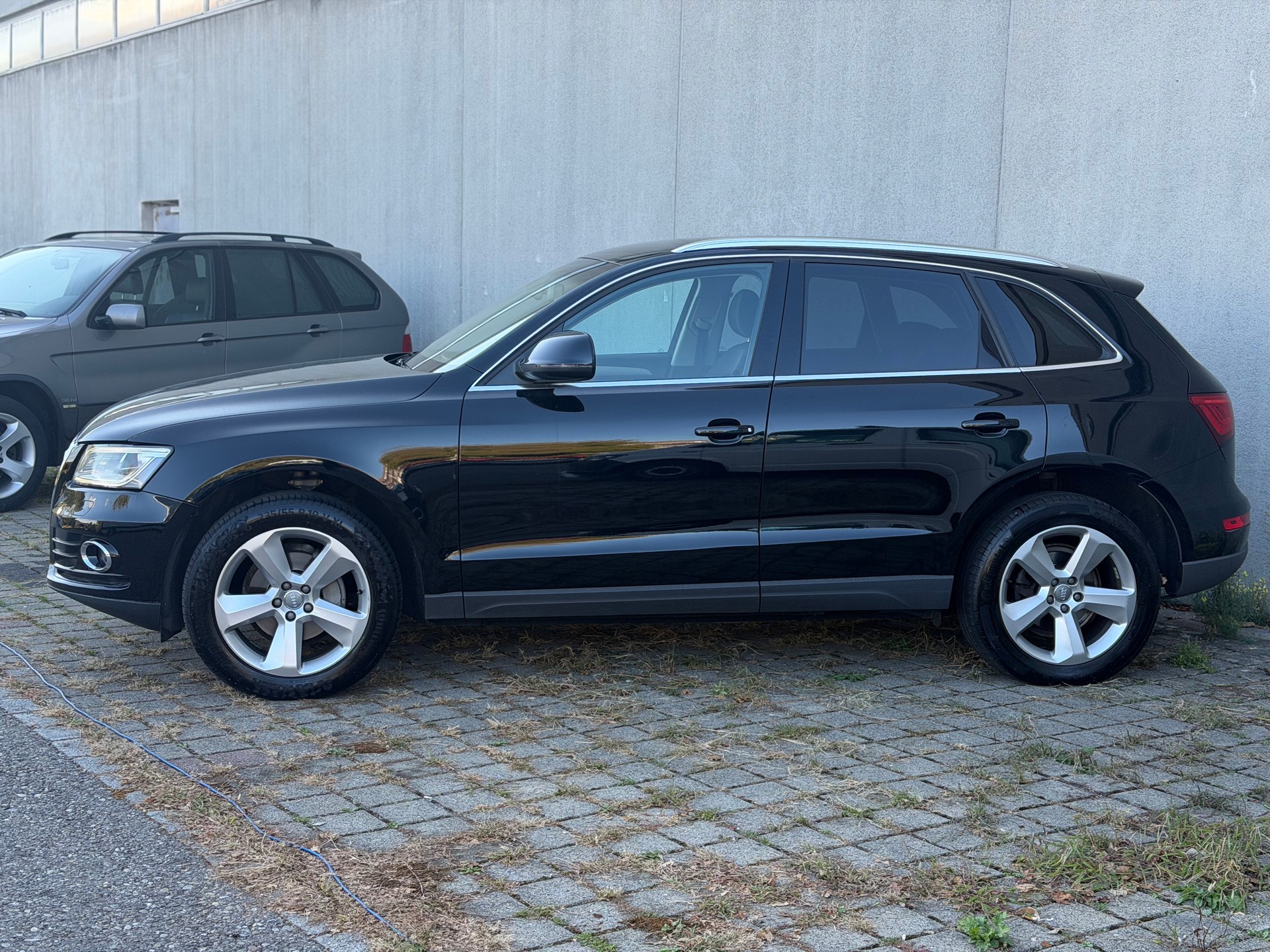 AUDI Q5 2.0 TFSI quattro tiptronic-image-1