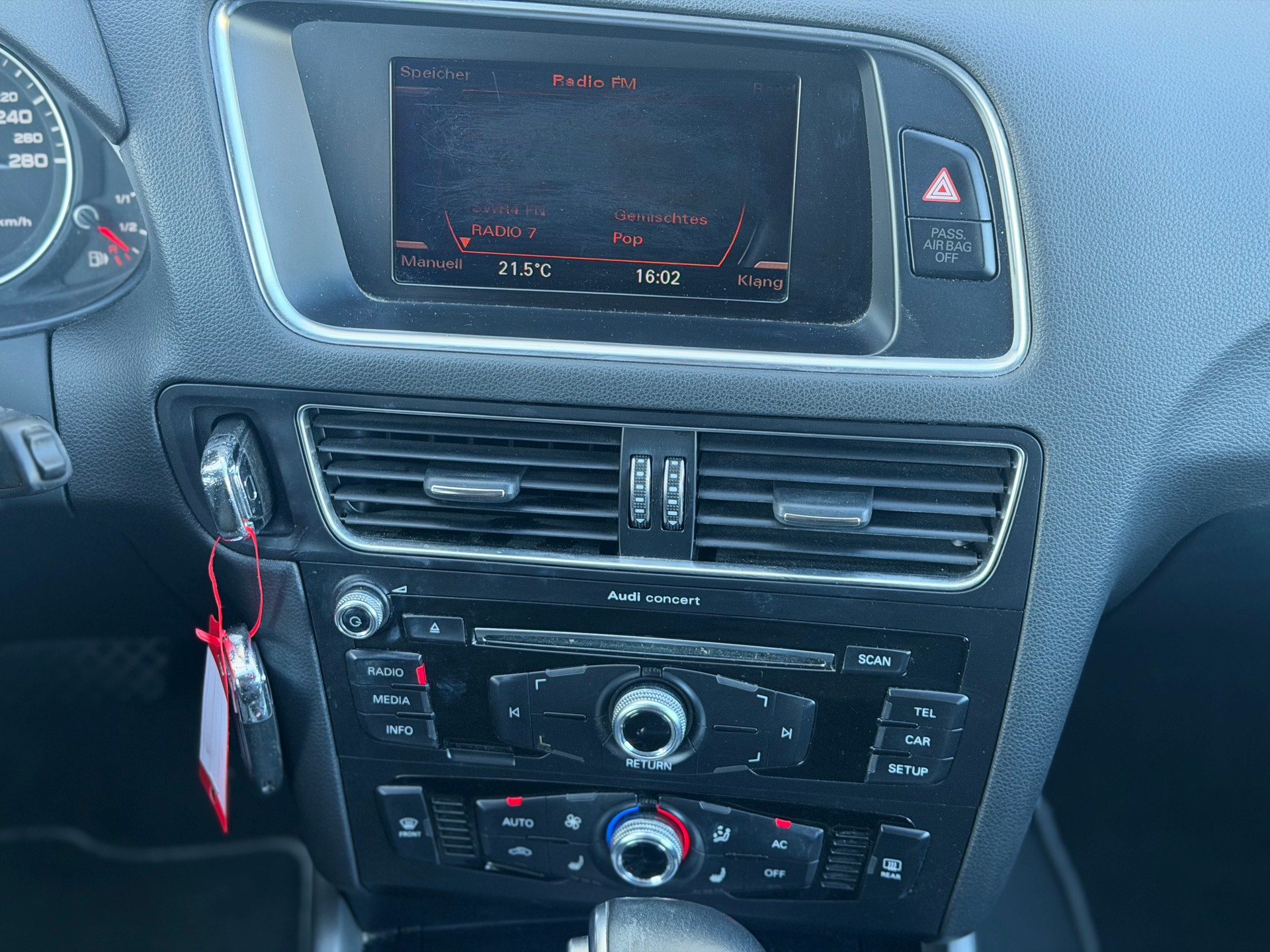 AUDI Q5 2.0 TFSI quattro tiptronic-image-10