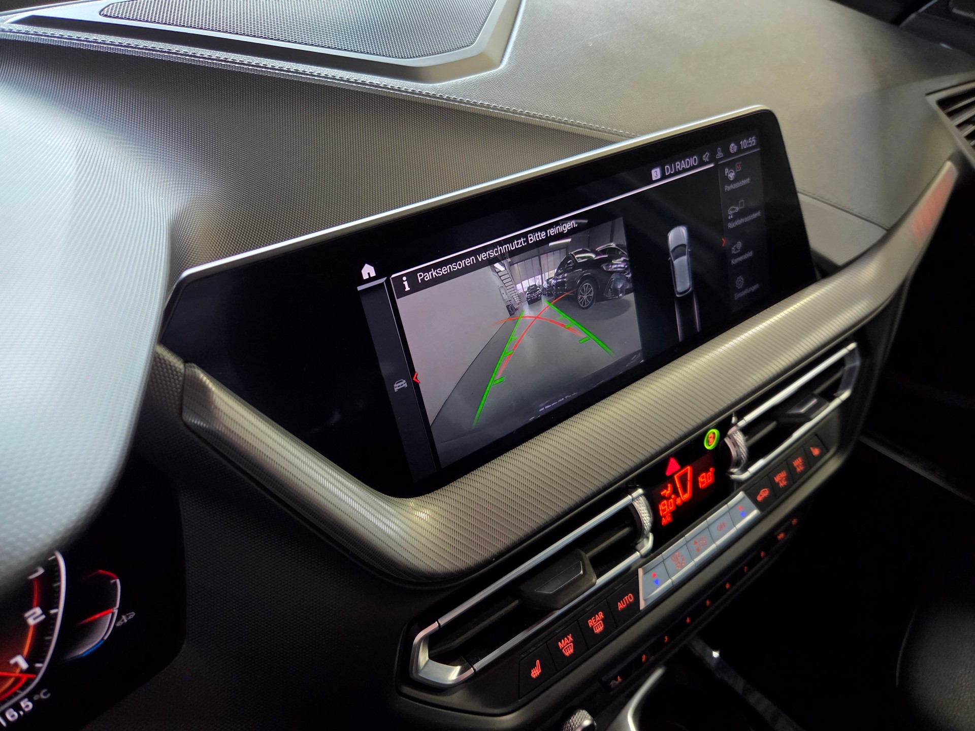 BMW M135i xDrive-image-11