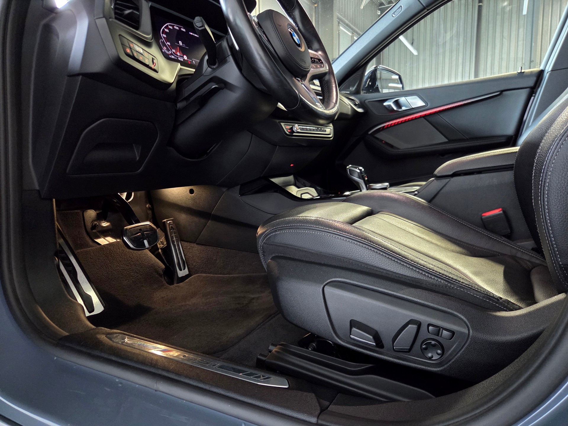 BMW M135i xDrive-image-14