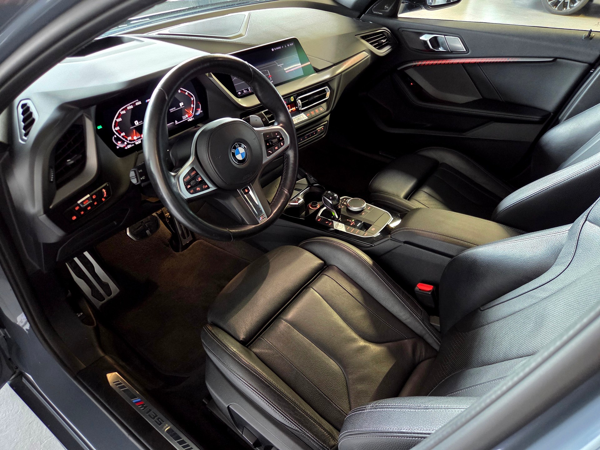 BMW M135i xDrive-image-9