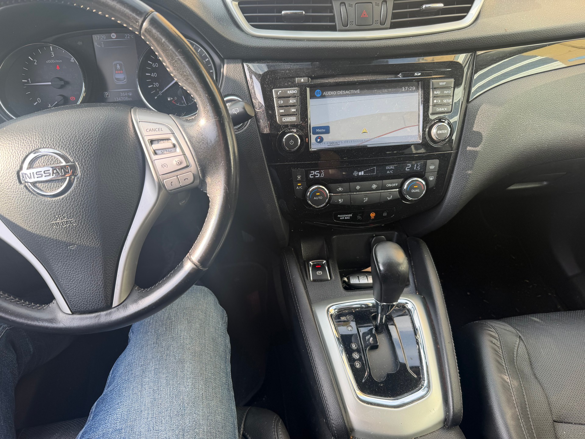 NISSAN Qashqai 1.6 dCi tekna Xtronic CVT-image-9