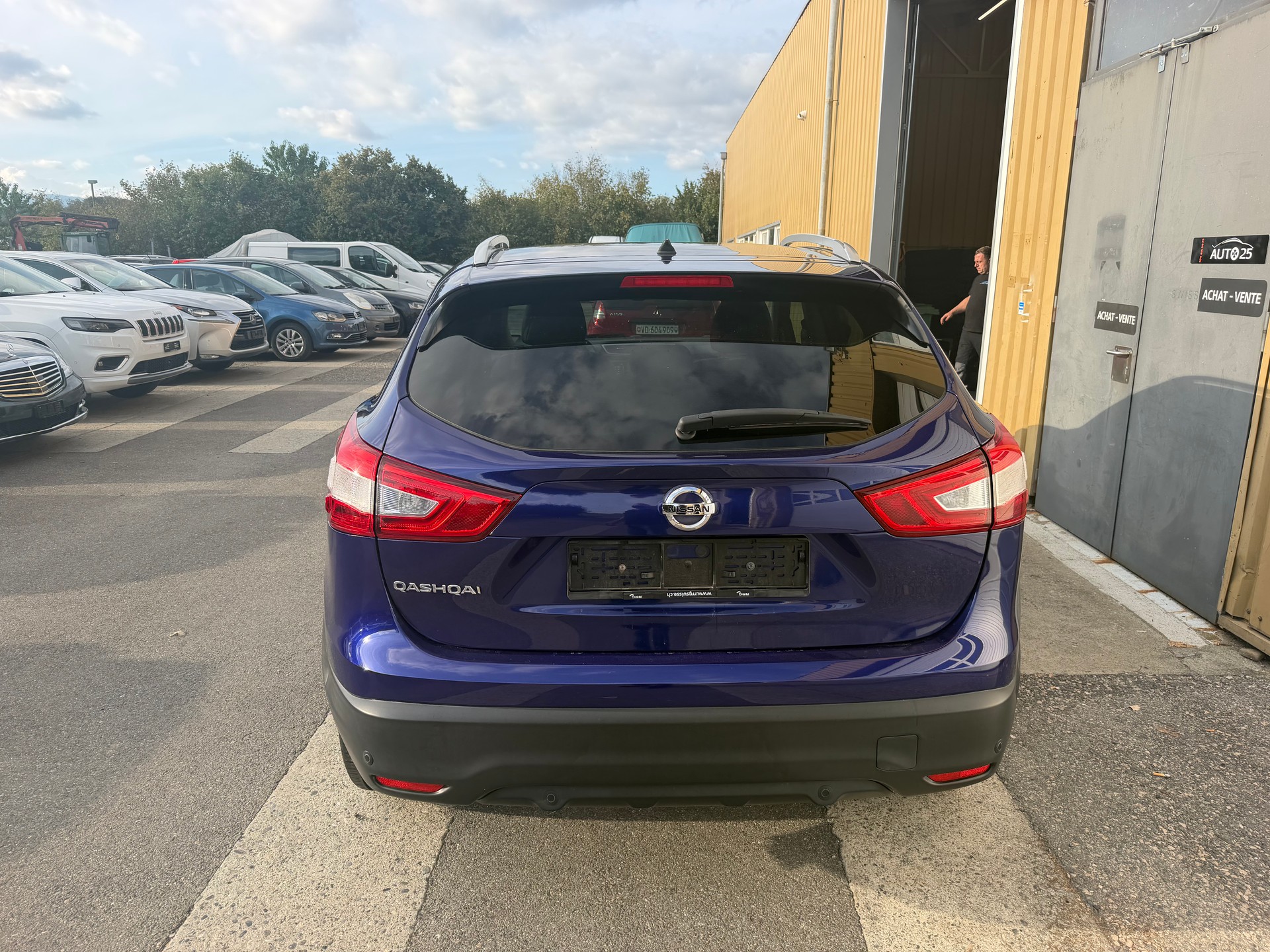 NISSAN Qashqai 1.6 dCi tekna Xtronic CVT-image-4