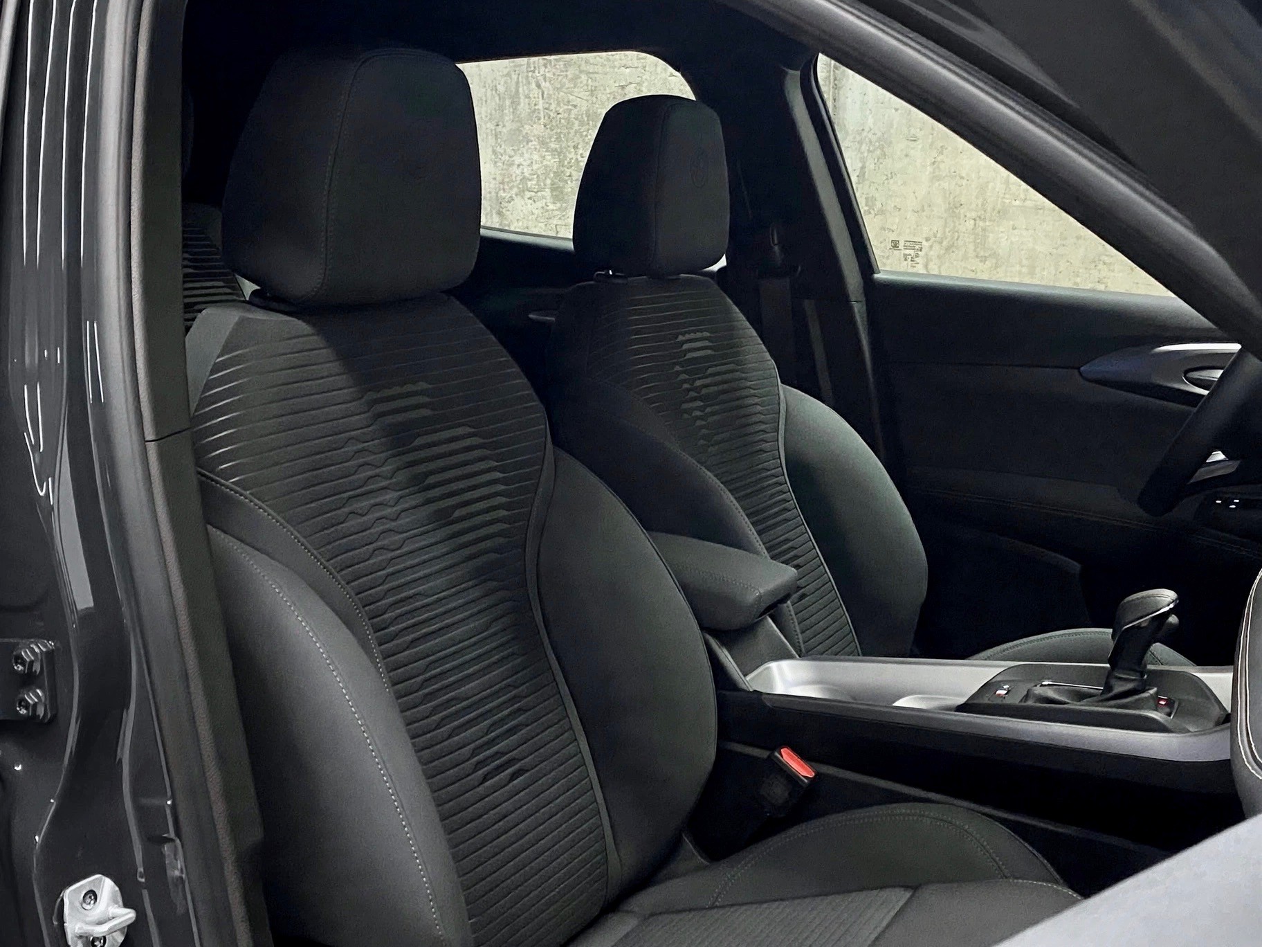 ALFA ROMEO Tonale 1.3 *Plug-in-Hybrid*Swiss*4x4*Sprint*Q4*-image-3