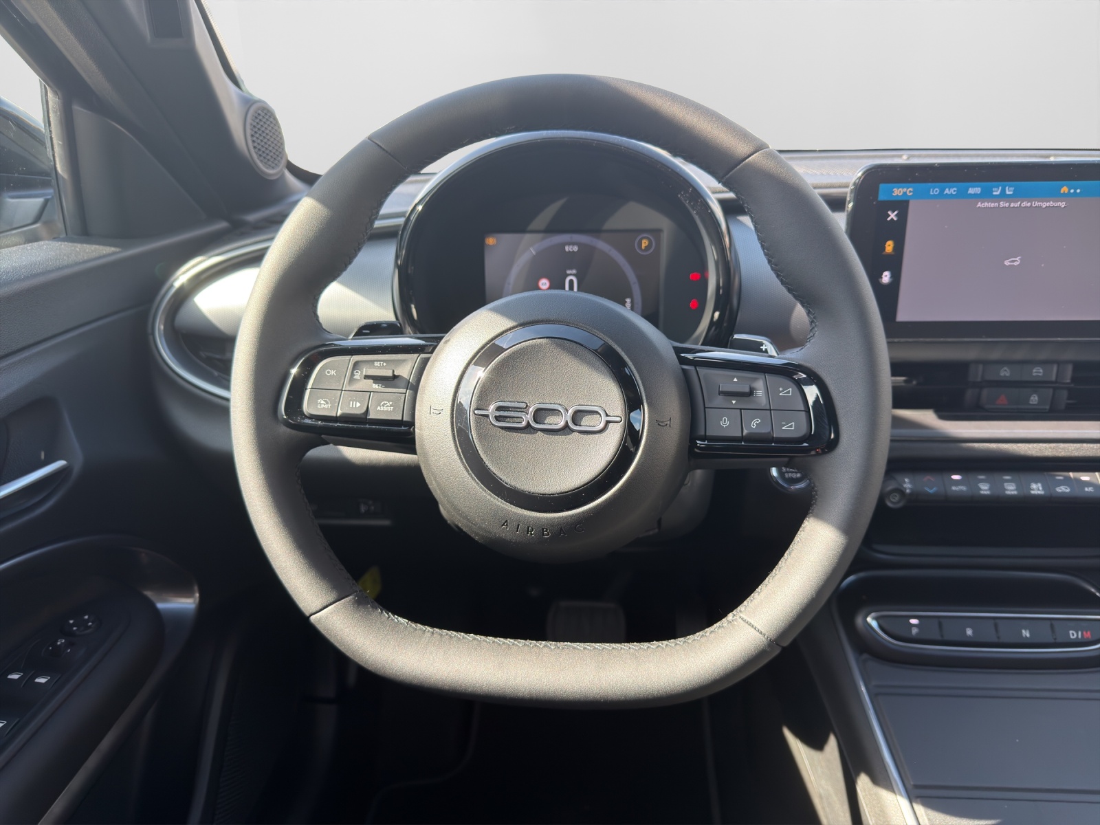 FIAT 600 1.2 Hybrid 145 Sport-image-9