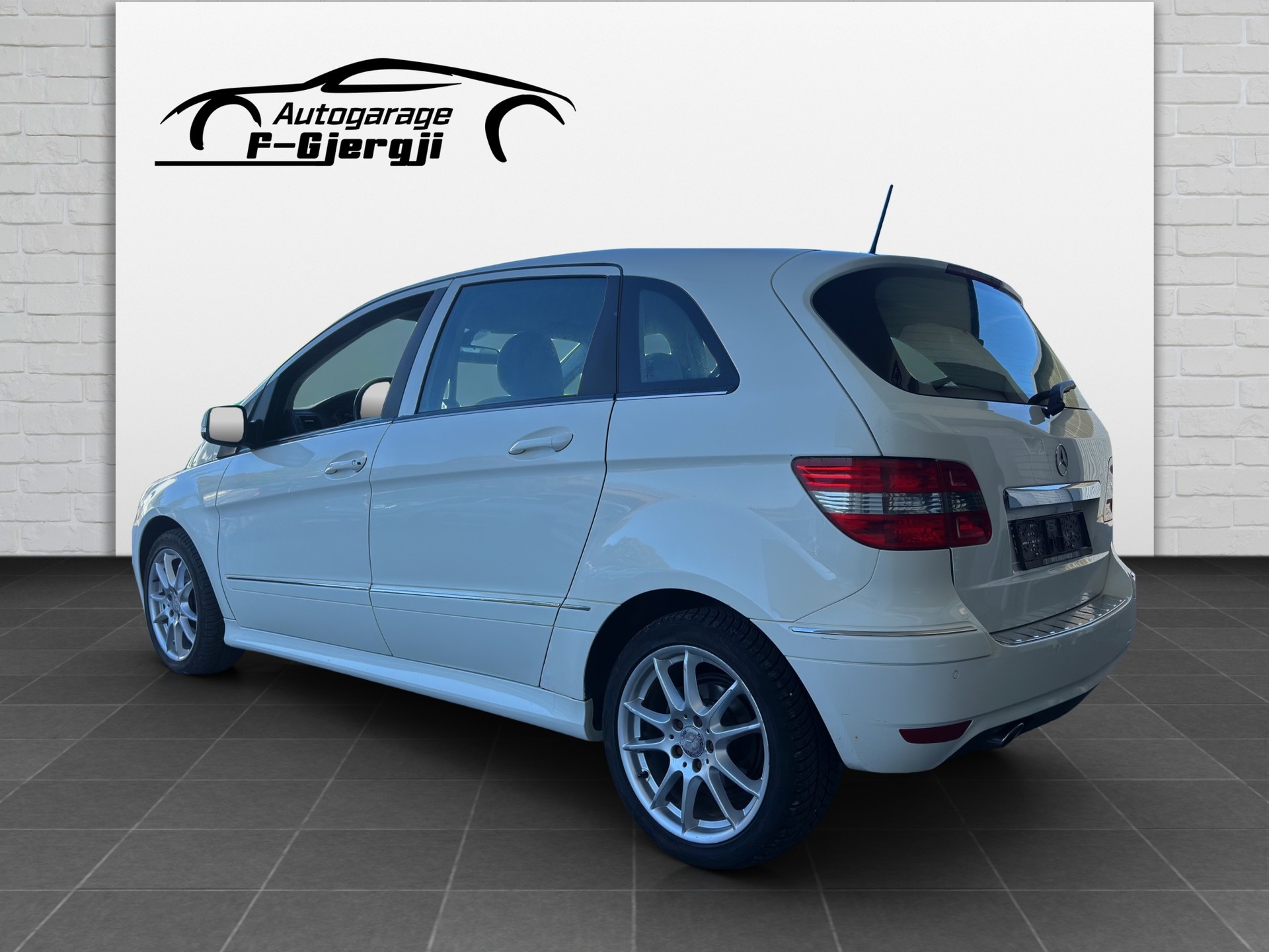 MERCEDES-BENZ B 180 CDI My Star Autotronic-image-5