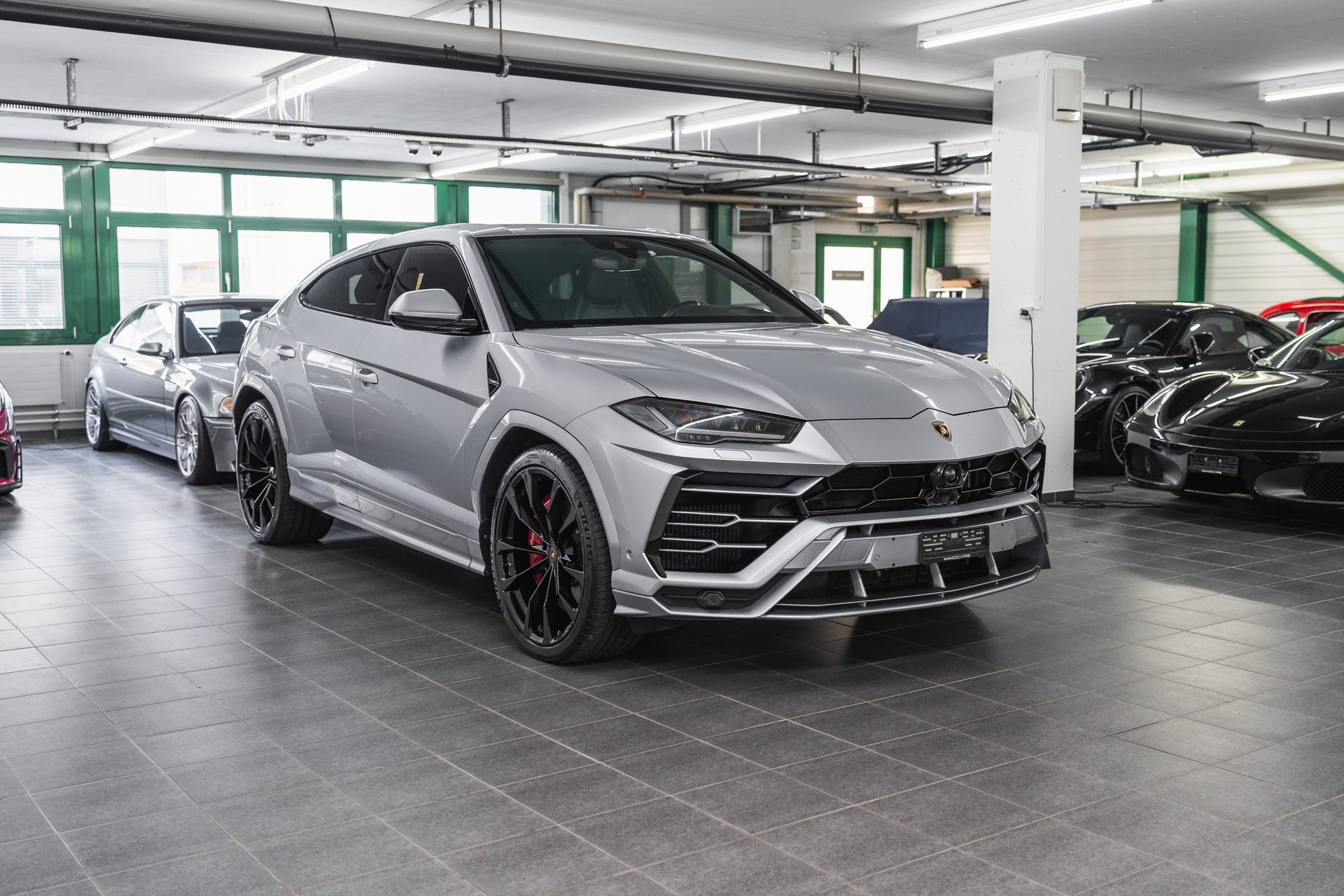 LAMBORGHINI Urus E-Gear-image-2