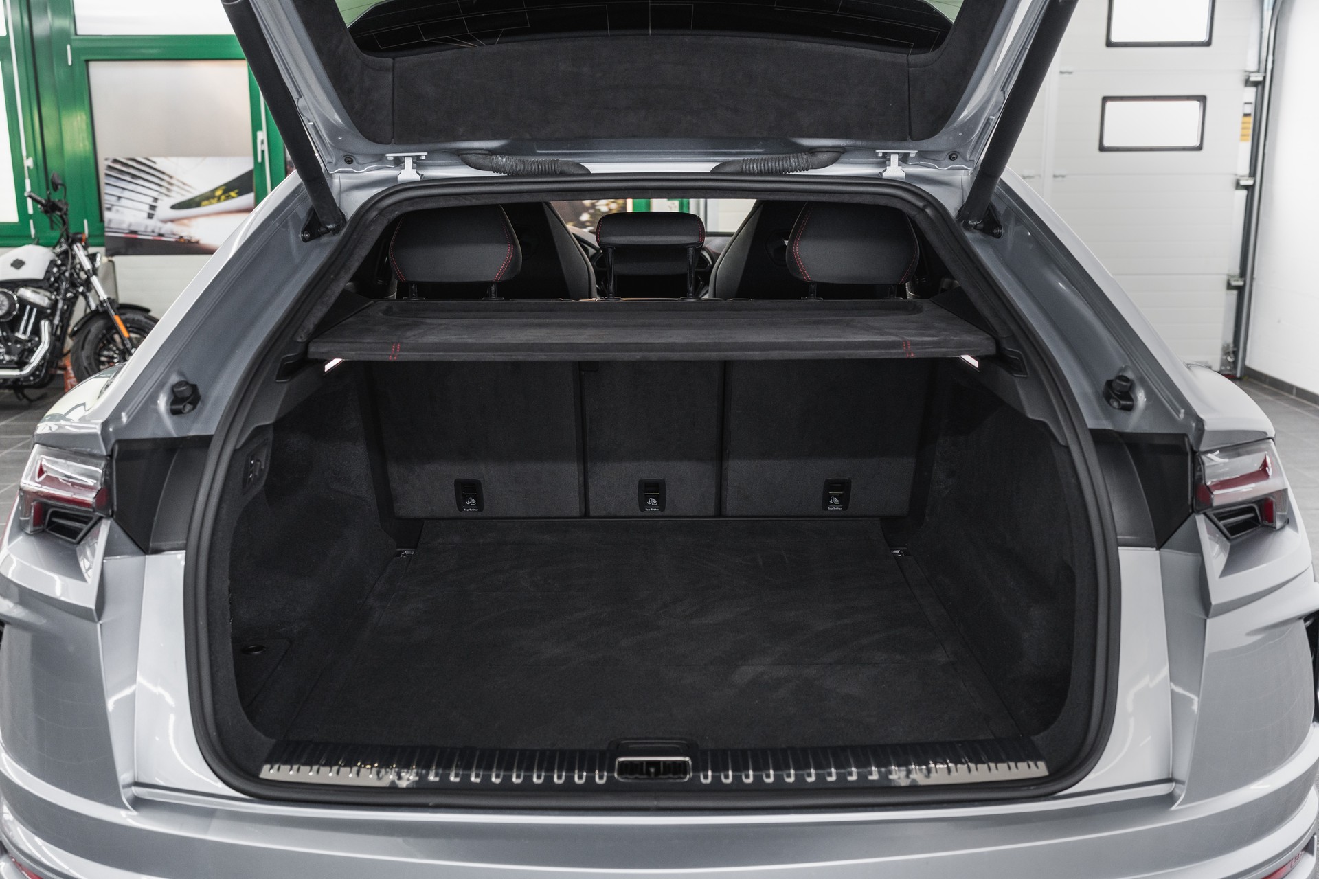 LAMBORGHINI Urus E-Gear-image-8