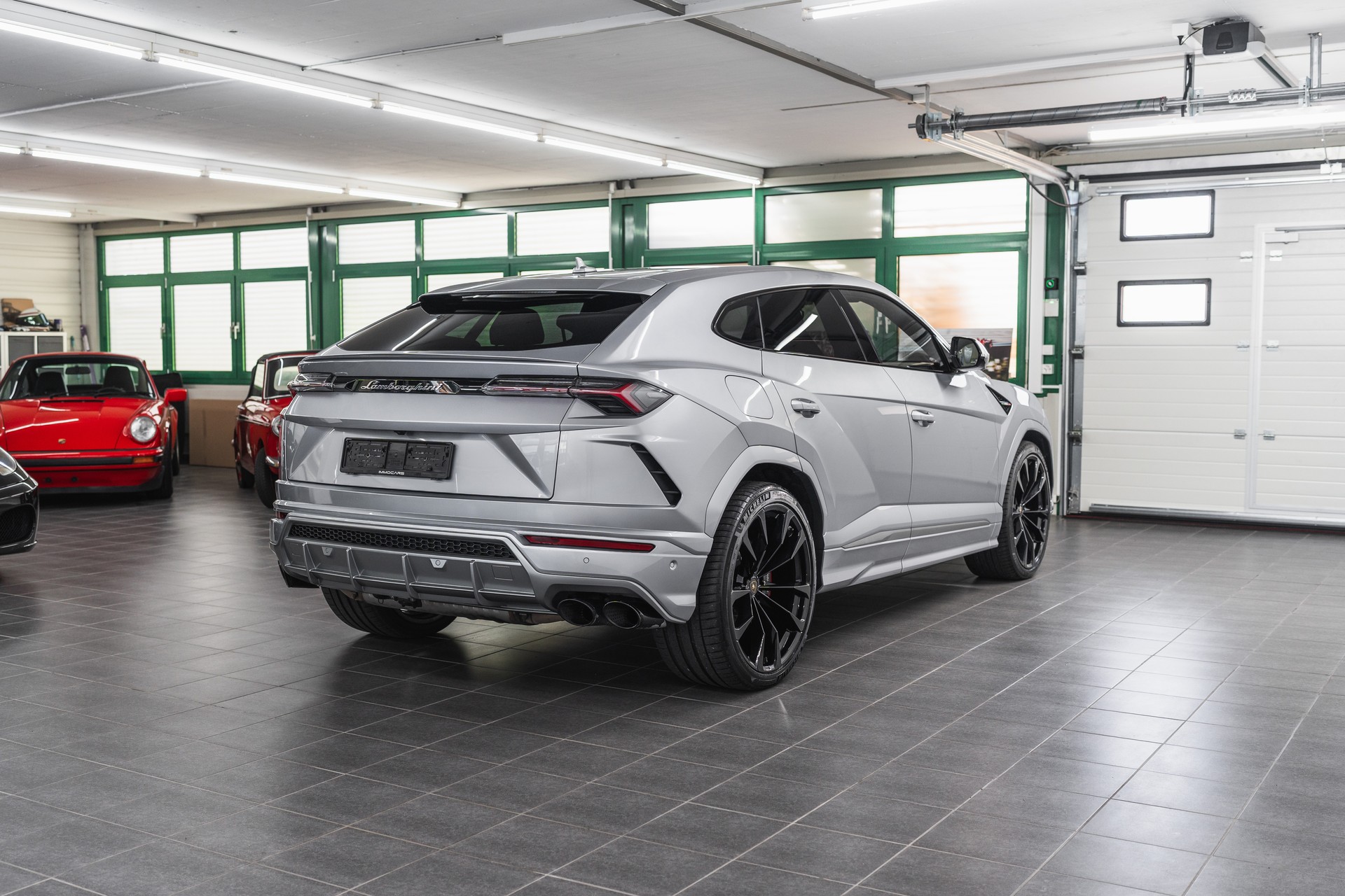 LAMBORGHINI Urus E-Gear-image-6