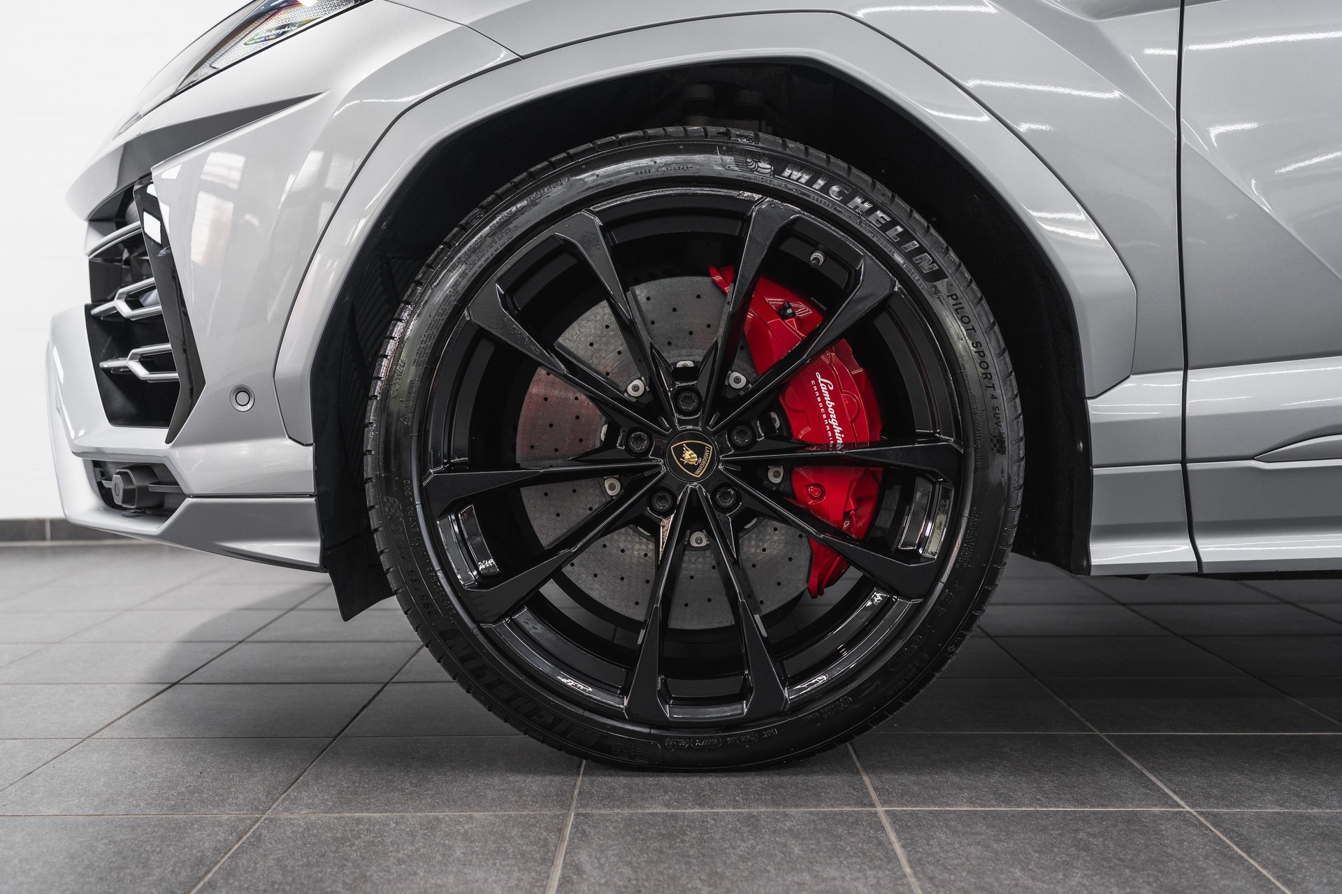LAMBORGHINI Urus E-Gear-image-7